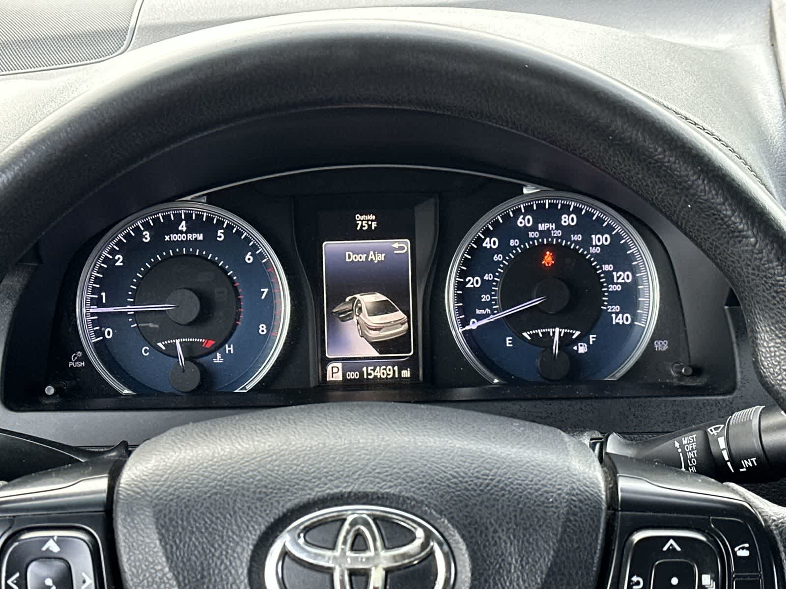 Thumbnail: 2016 Toyota Camry - 18