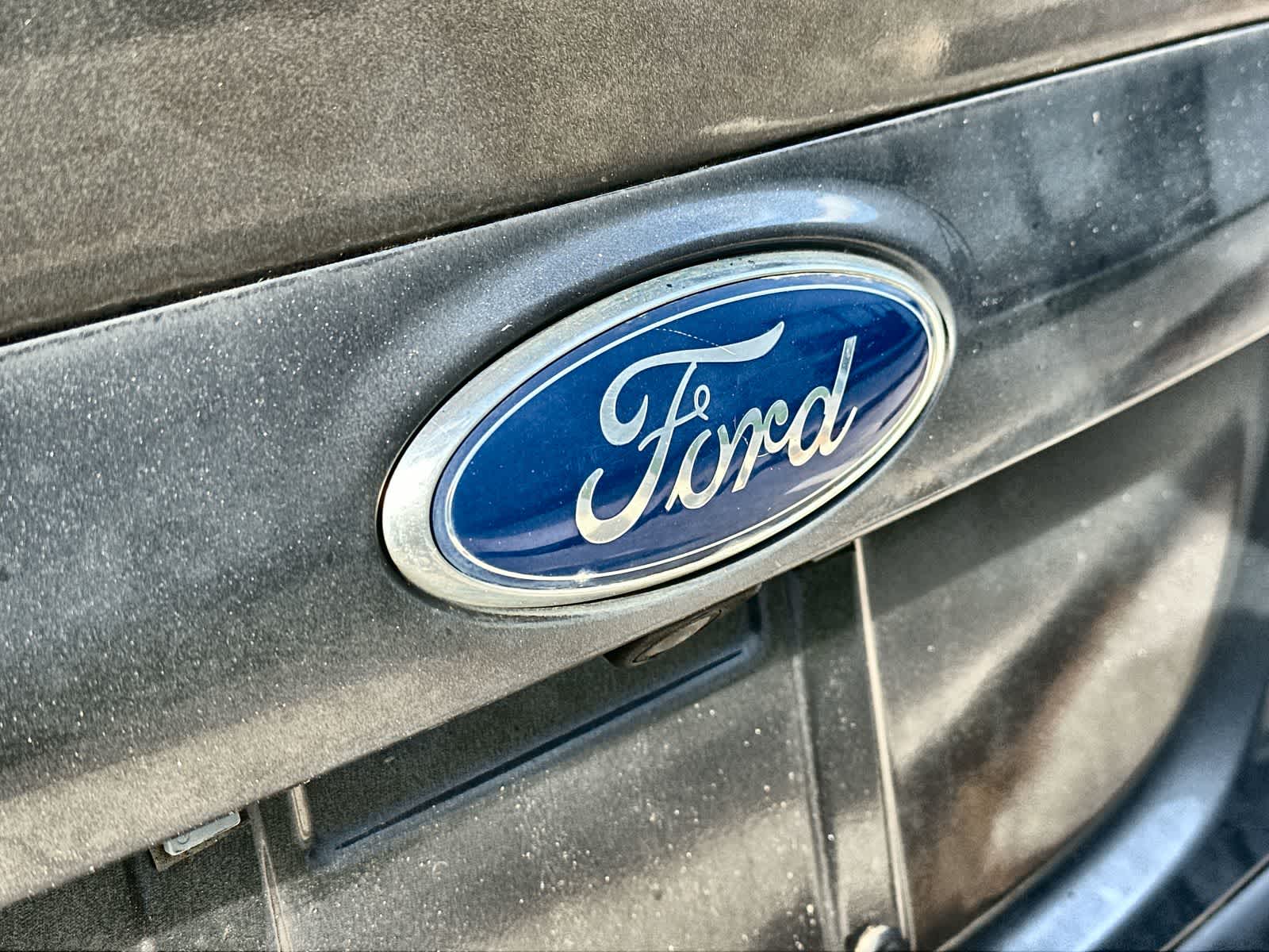 Thumbnail: 2016 Ford Escape - 15