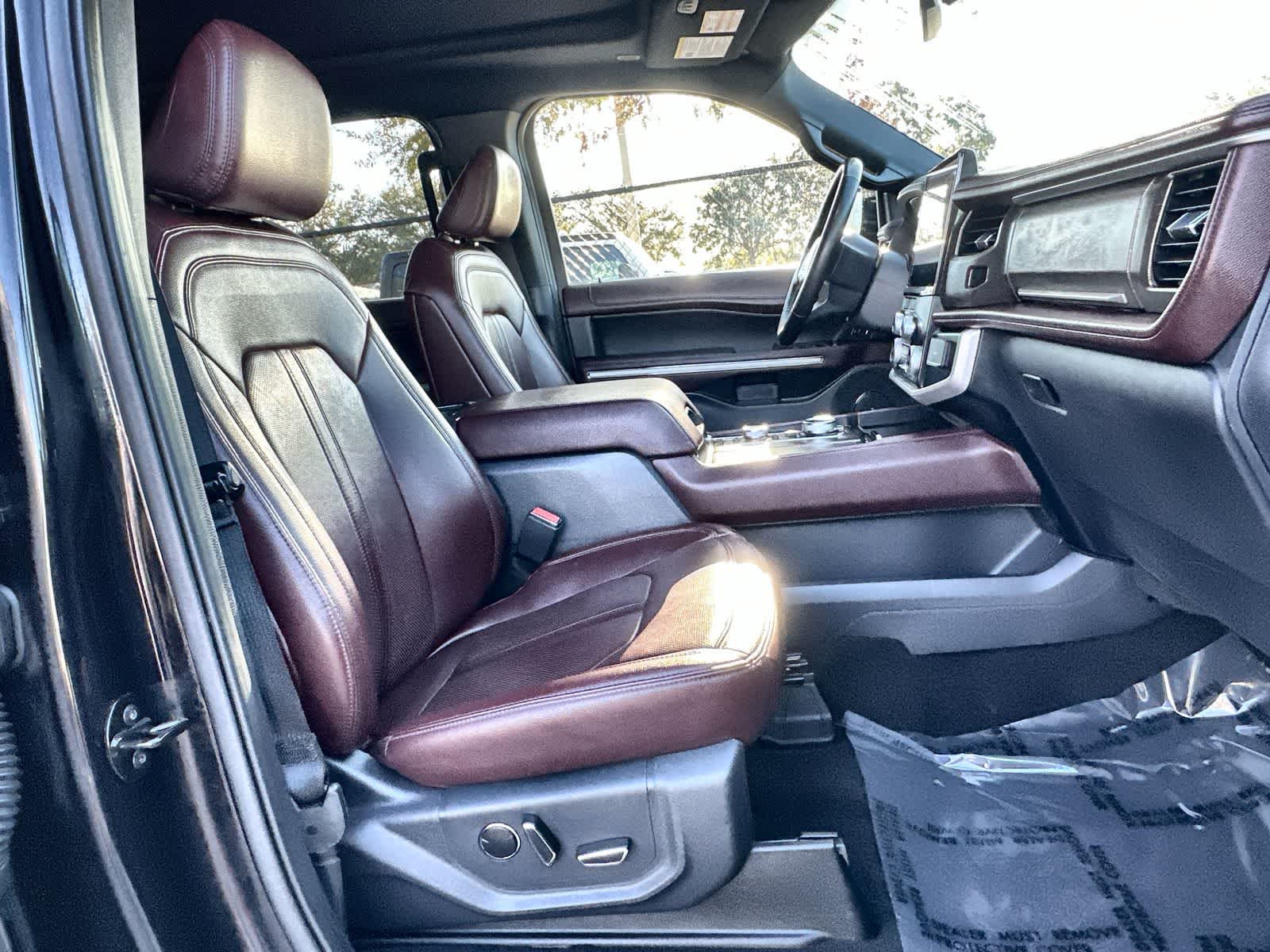 Thumbnail: 2023 Ford Expedition MAX - 14