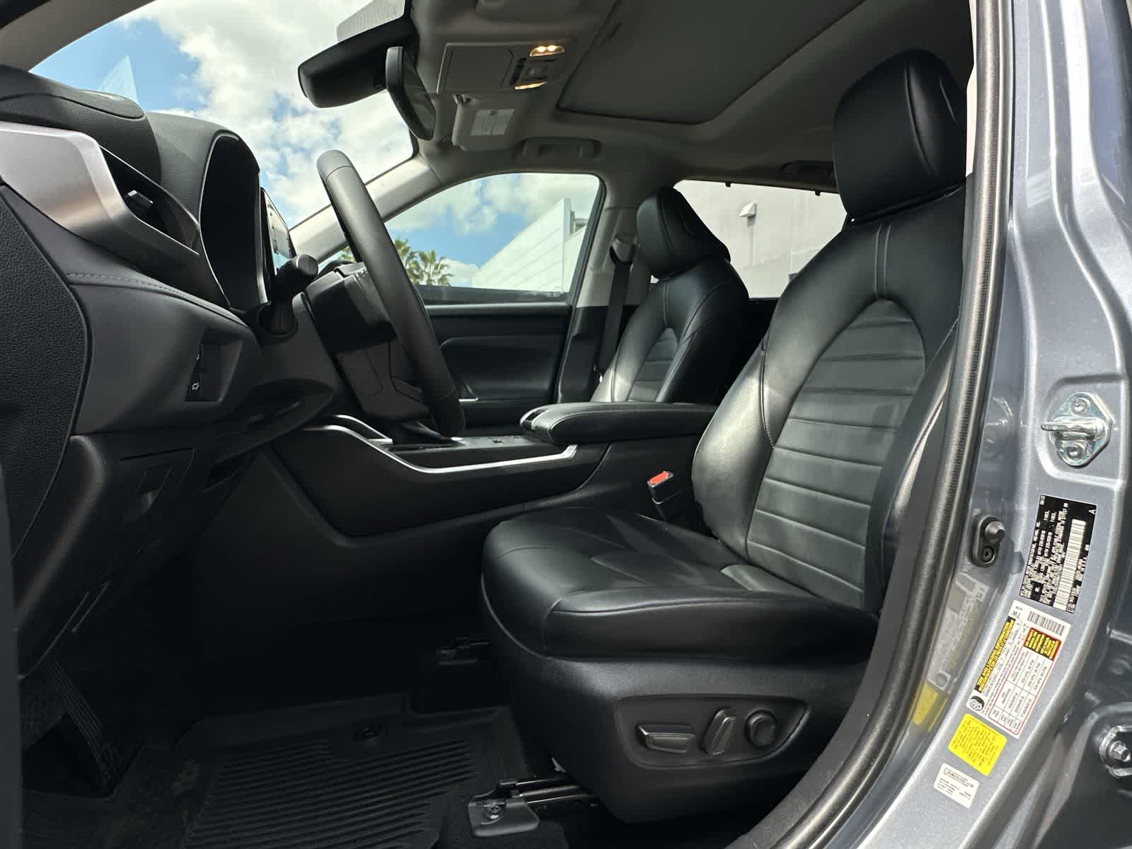 Thumbnail: 2022 Toyota Highlander - 11