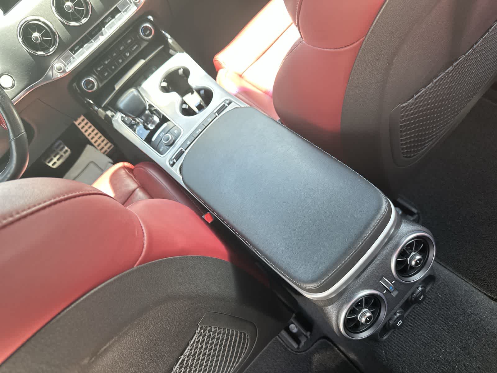 Thumbnail: 2018 Kia Stinger - 16