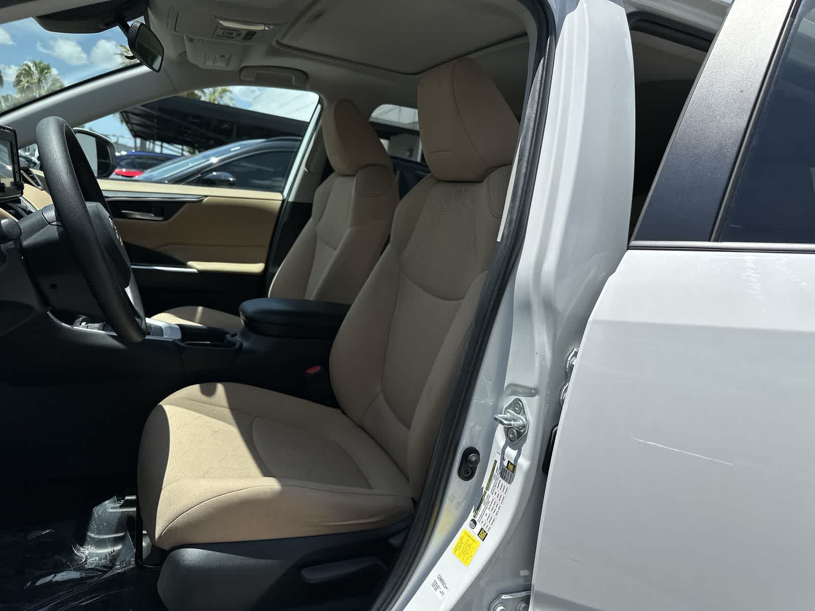 Thumbnail: 2019 Toyota RAV4 - 3