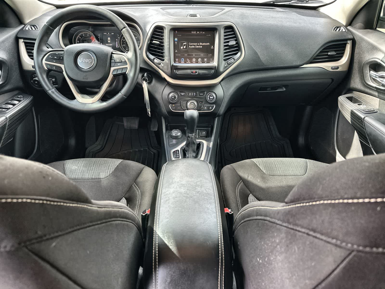 Thumbnail: 2016 Jeep Cherokee - 20