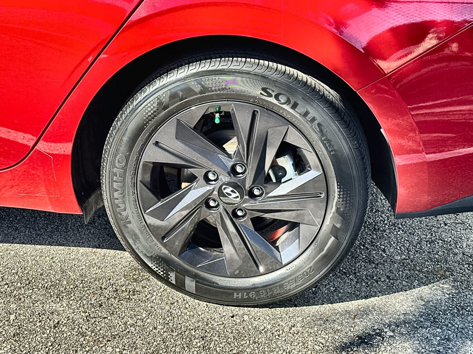 Thumbnail: 2021 Hyundai Elantra - 8