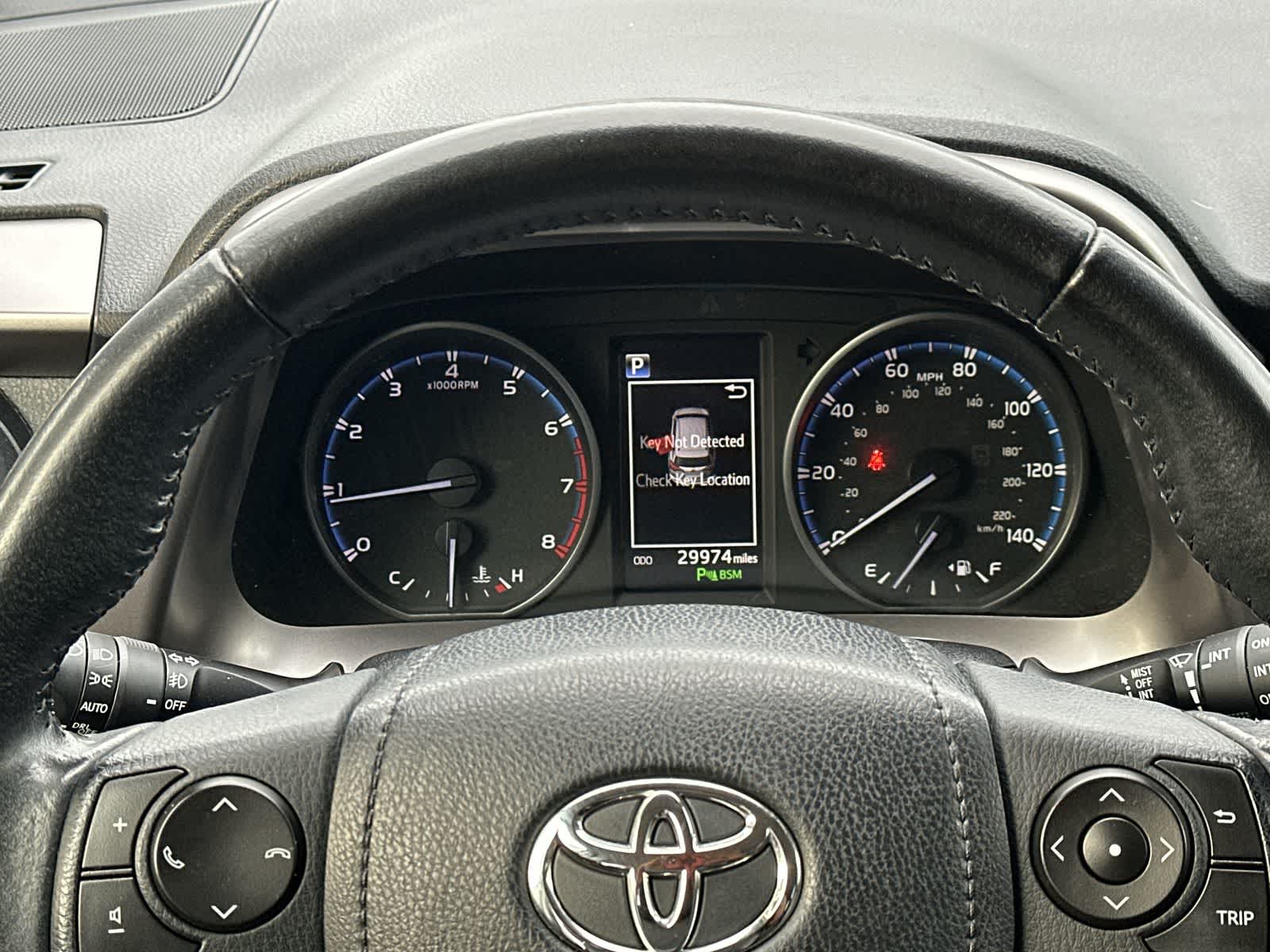 Thumbnail: 2018 Toyota RAV4 - 18