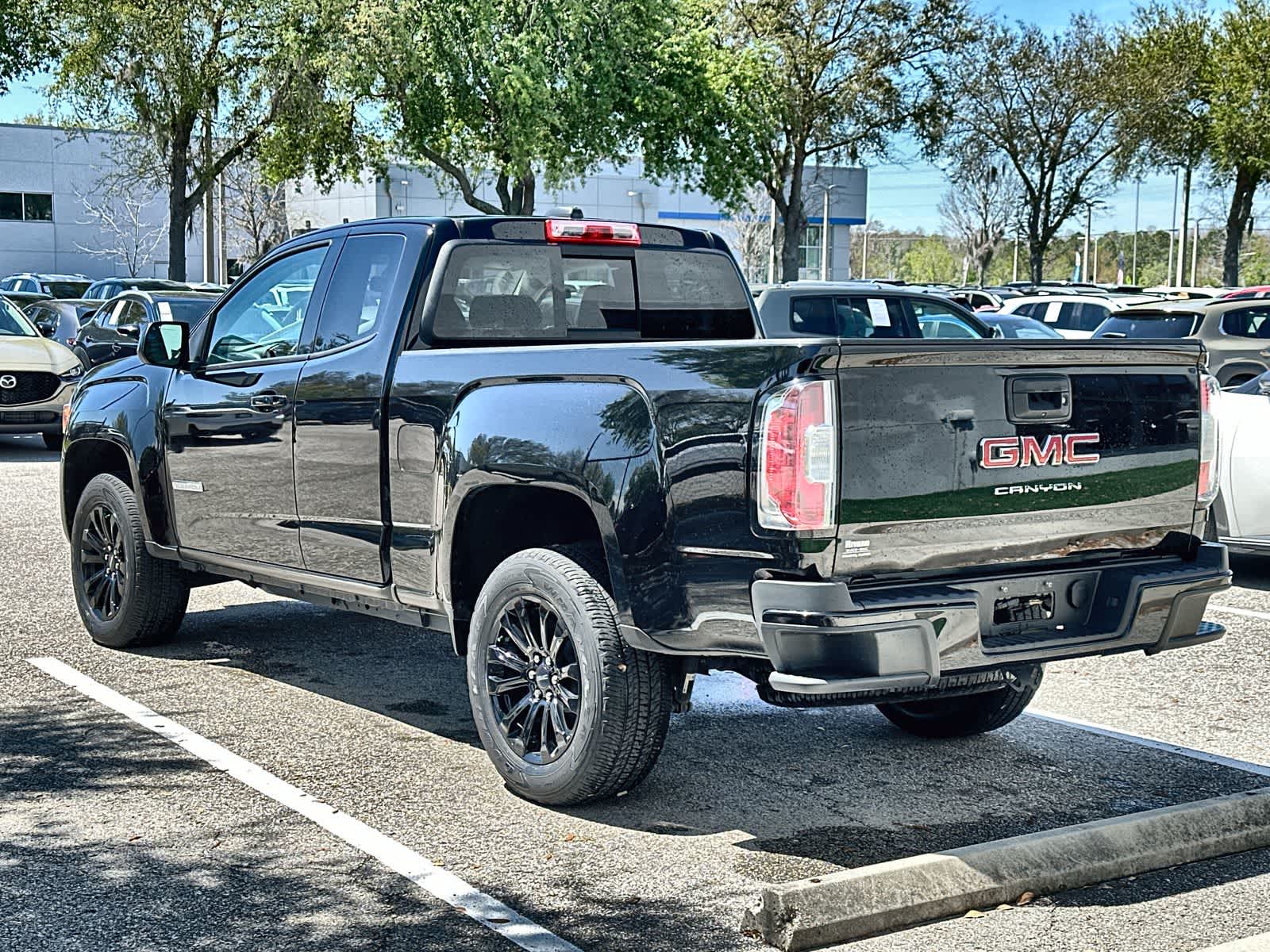 Thumbnail: 2022 GMC Canyon - 6