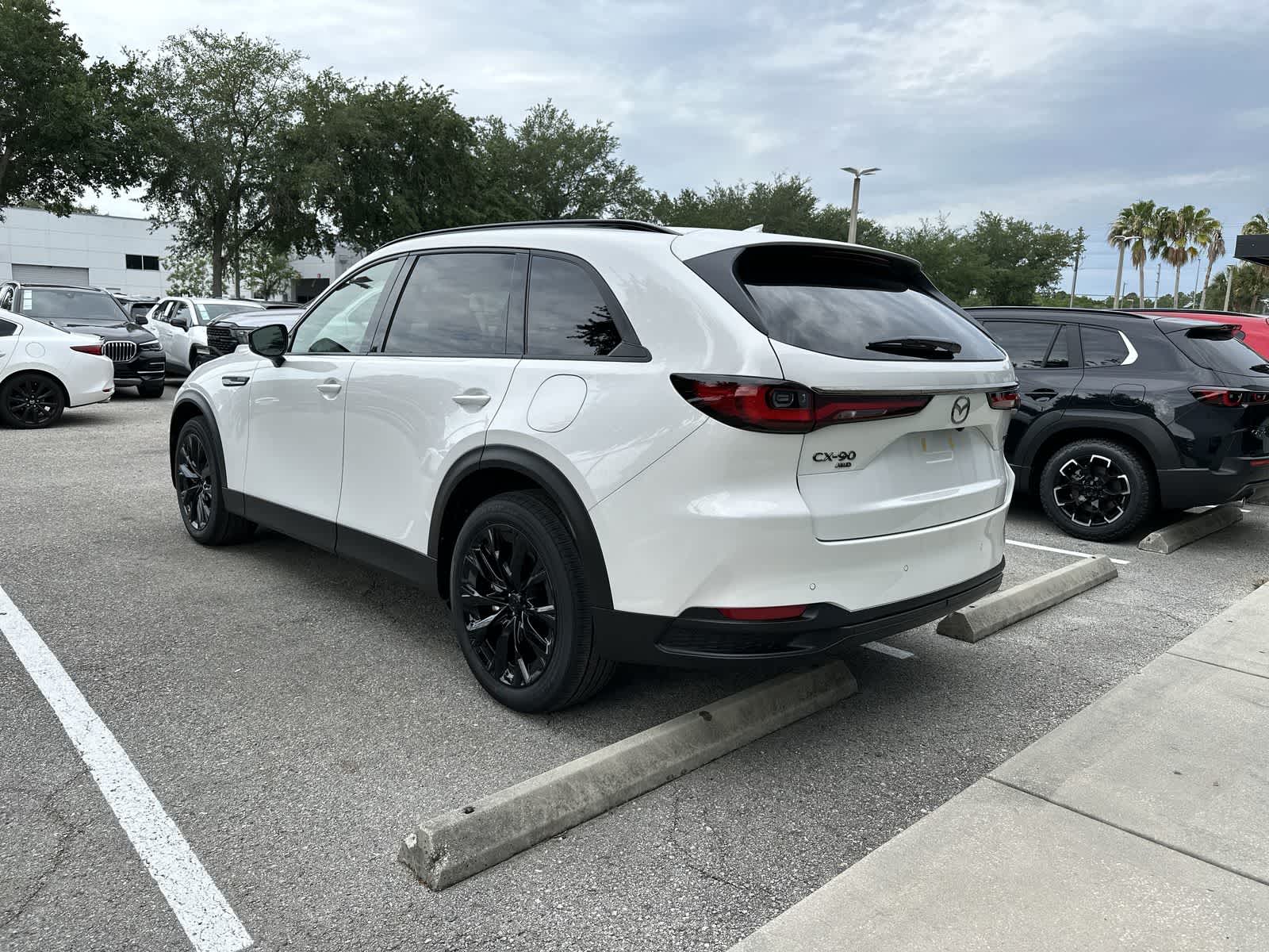 Thumbnail: 2026 Mazda CX-90 - 6