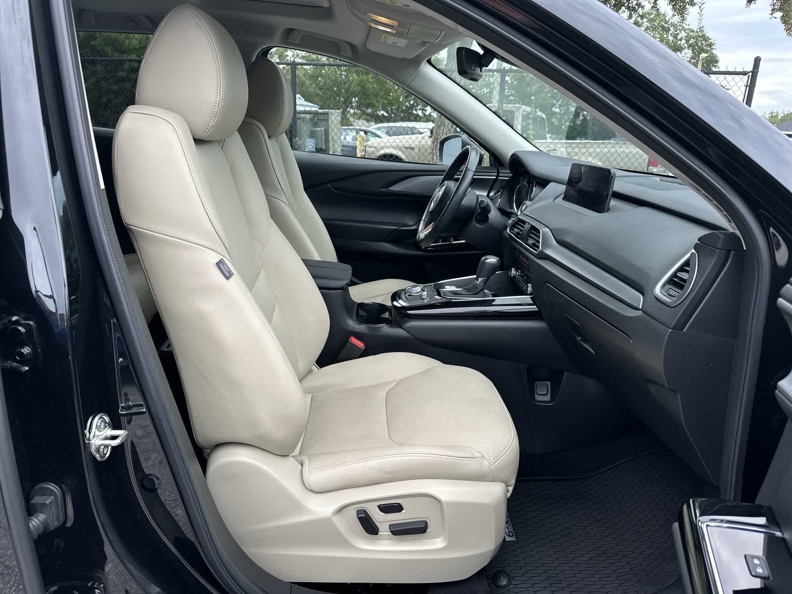 Thumbnail: 2023 Mazda CX-9 - 14