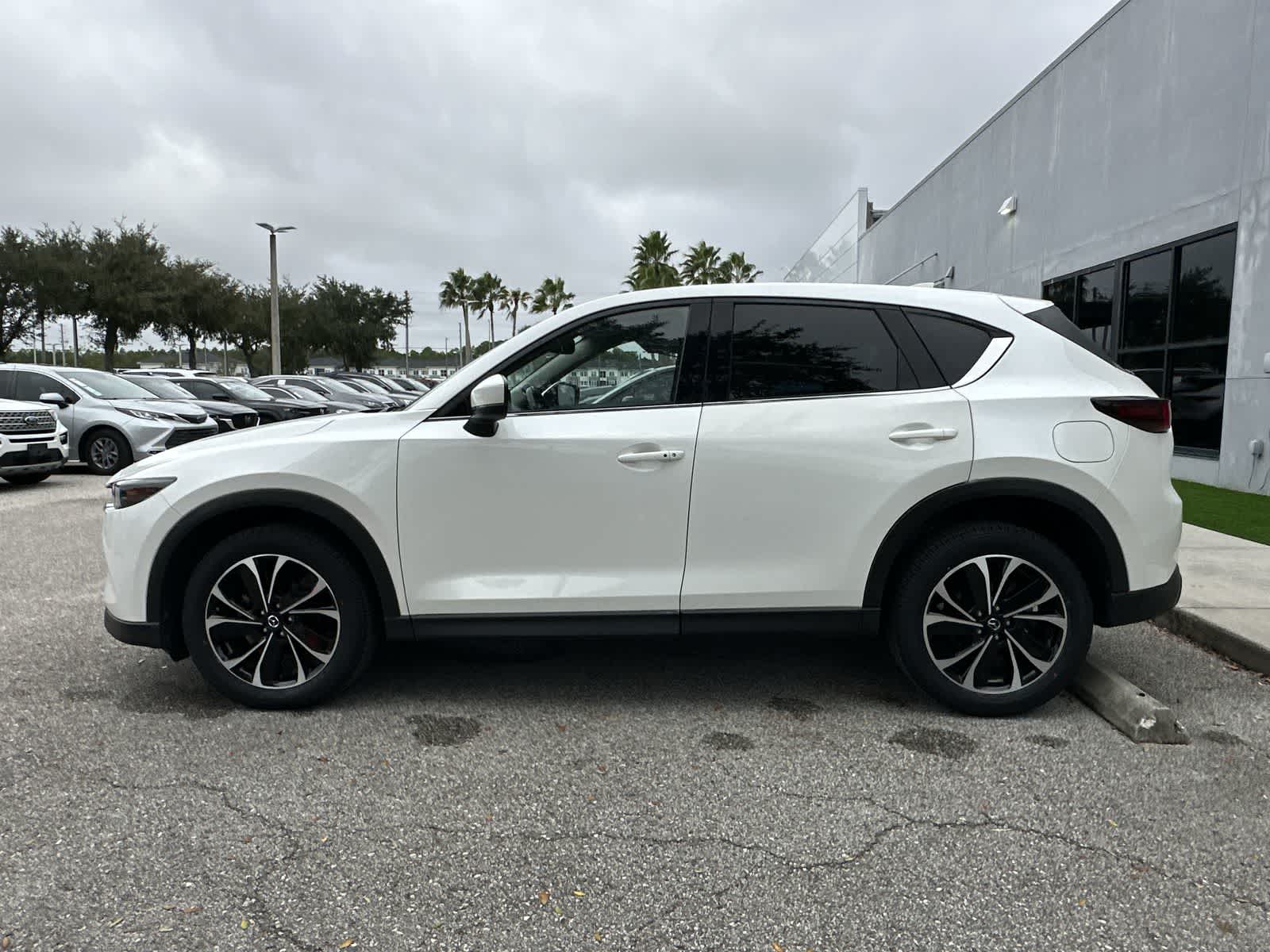Thumbnail: 2022 Mazda CX-5 - 3