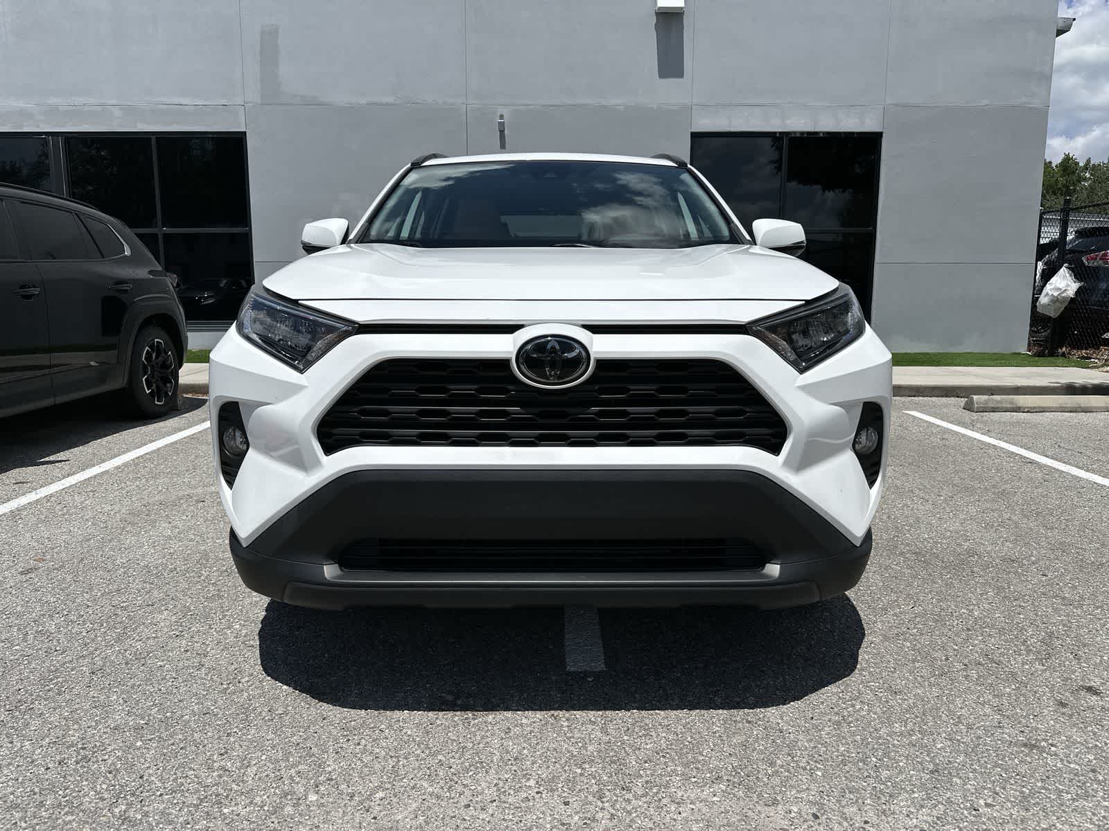 Thumbnail: 2019 Toyota RAV4 - 12
