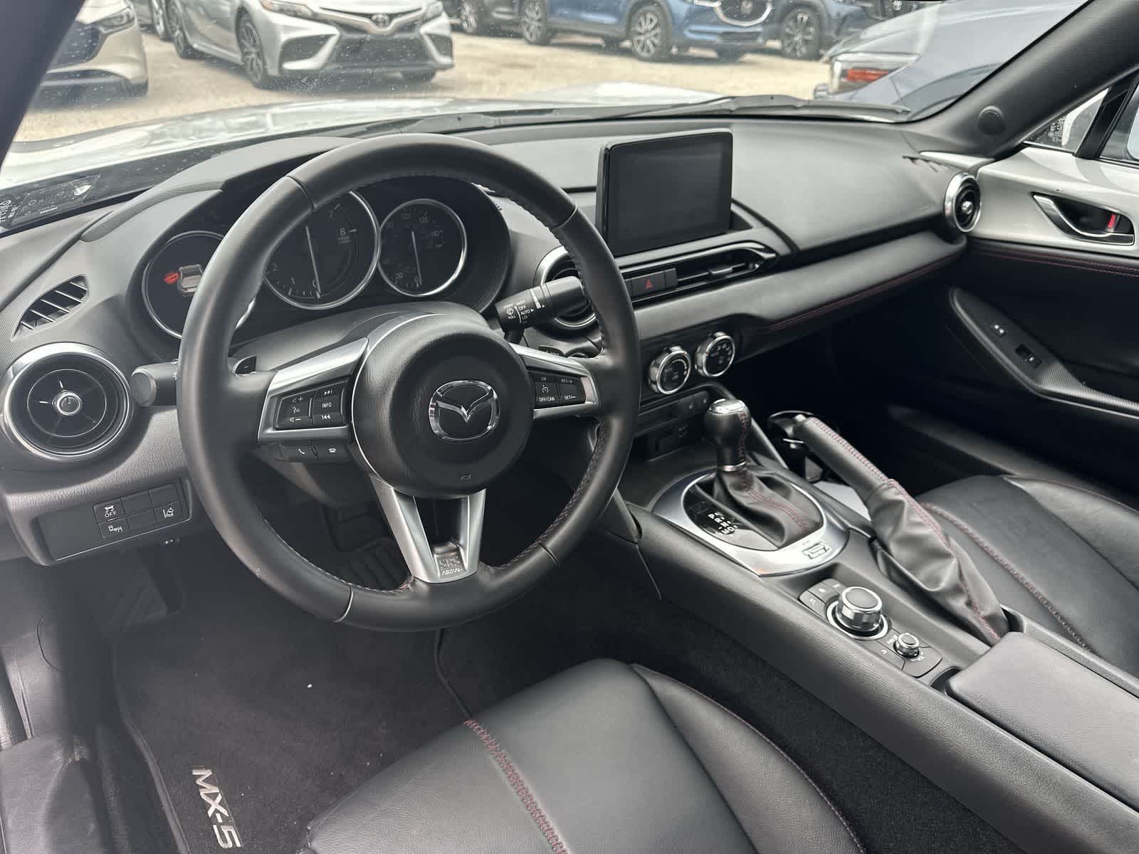 Thumbnail: 2018 Mazda MX-5 Miata - 10