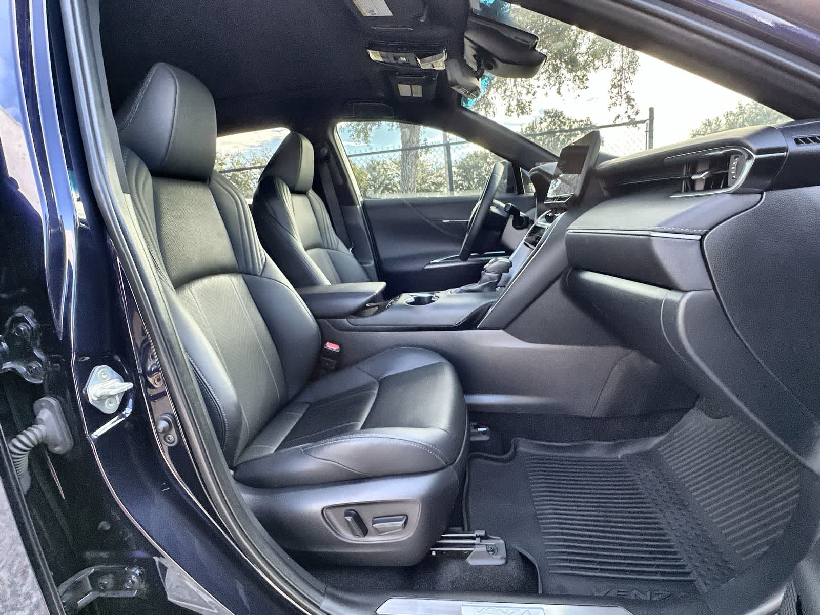 Thumbnail: 2024 Toyota Venza - 13