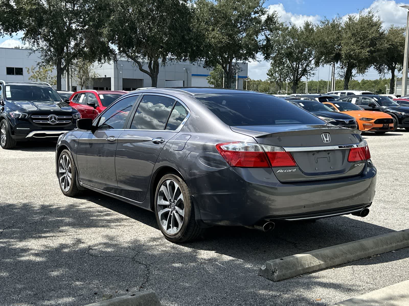 Thumbnail: 2015 Honda Accord - 4