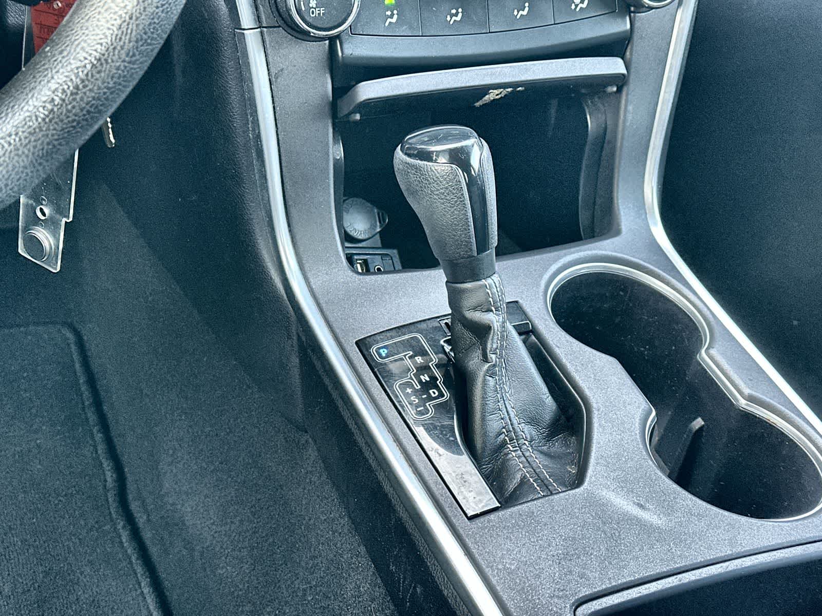 Thumbnail: 2015 Toyota Camry - 17