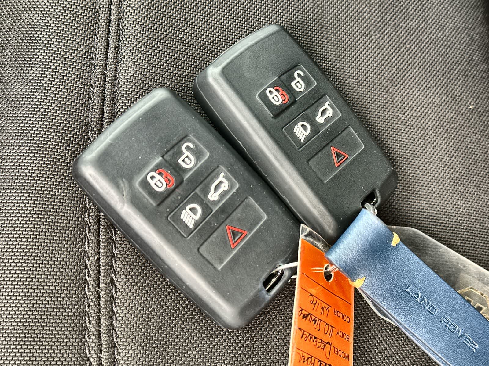 Thumbnail: 2023 Land Rover Defender - 26