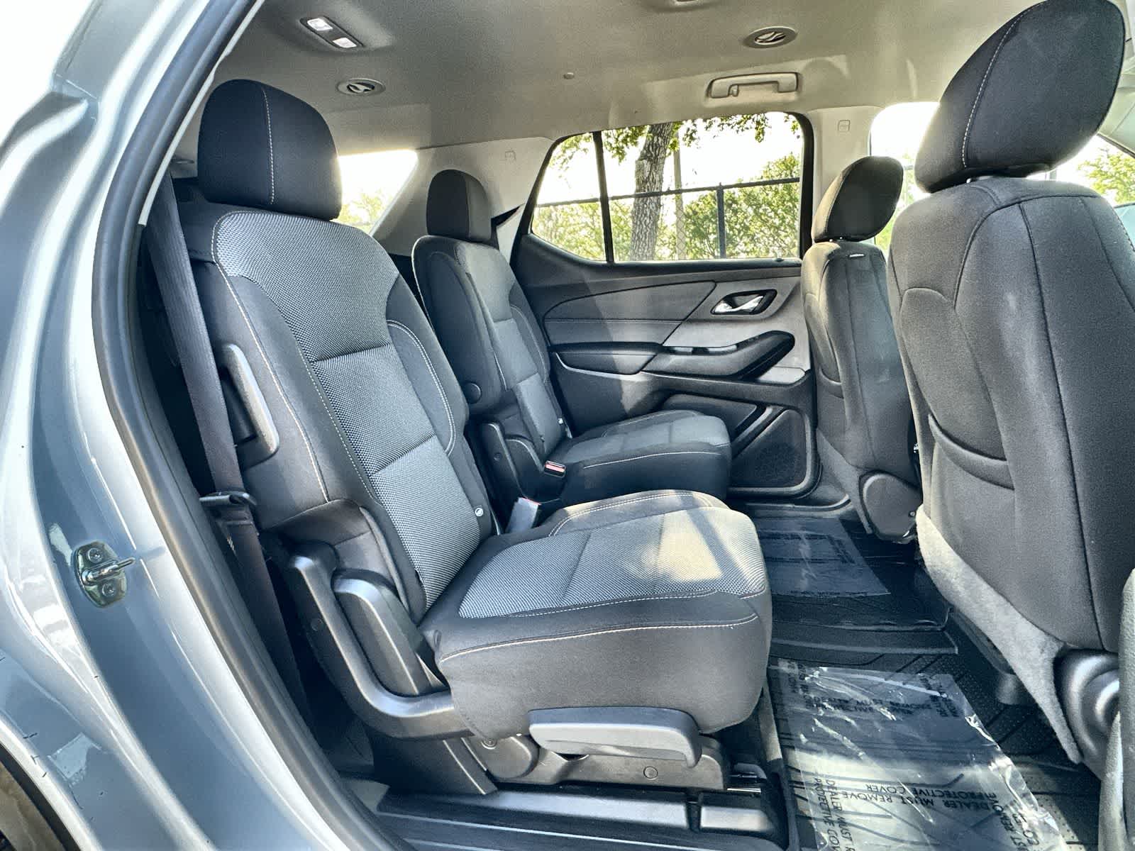 Thumbnail: 2019 Chevrolet Traverse - 19