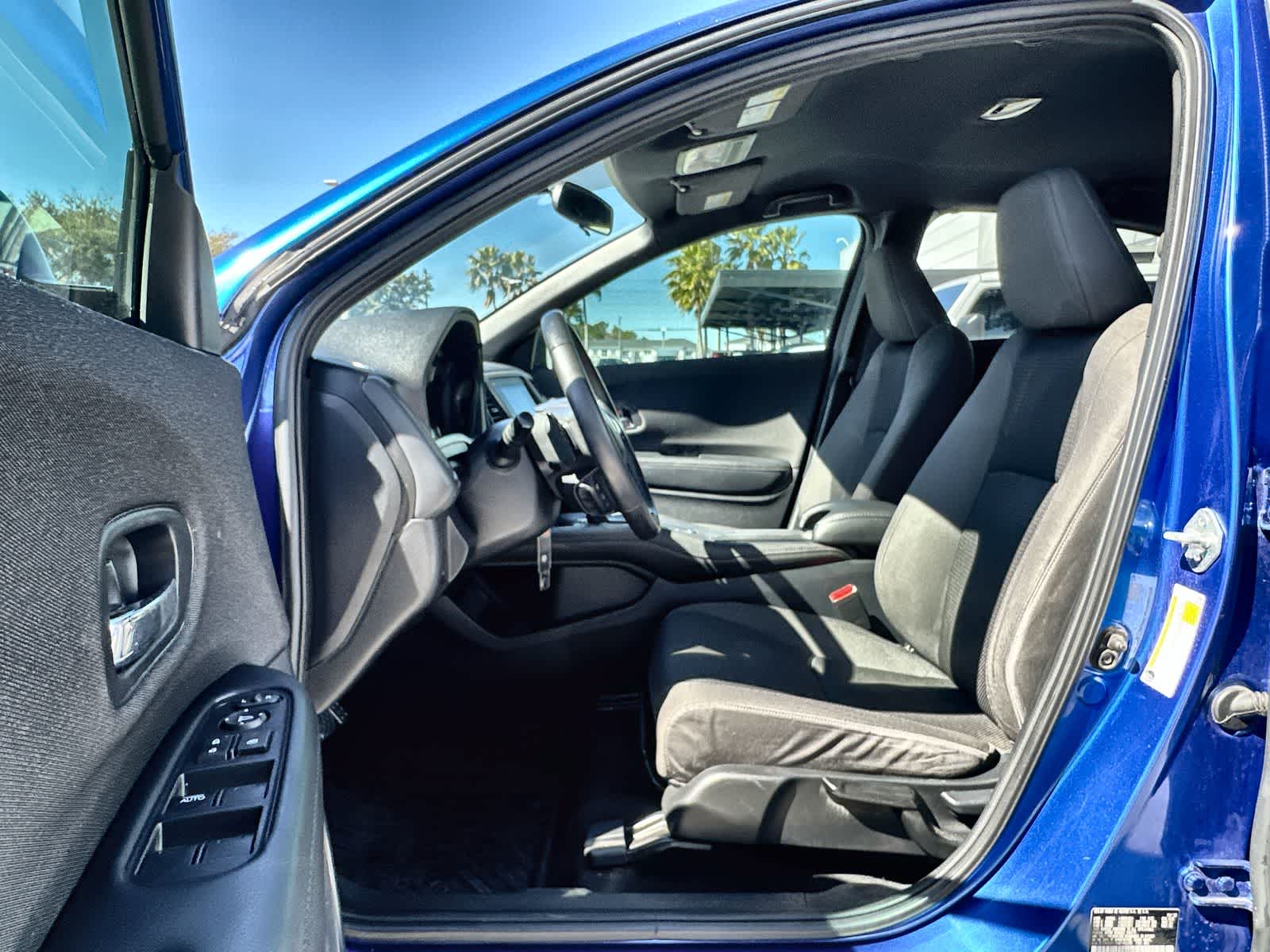 Thumbnail: 2022 Honda HR-V - 2