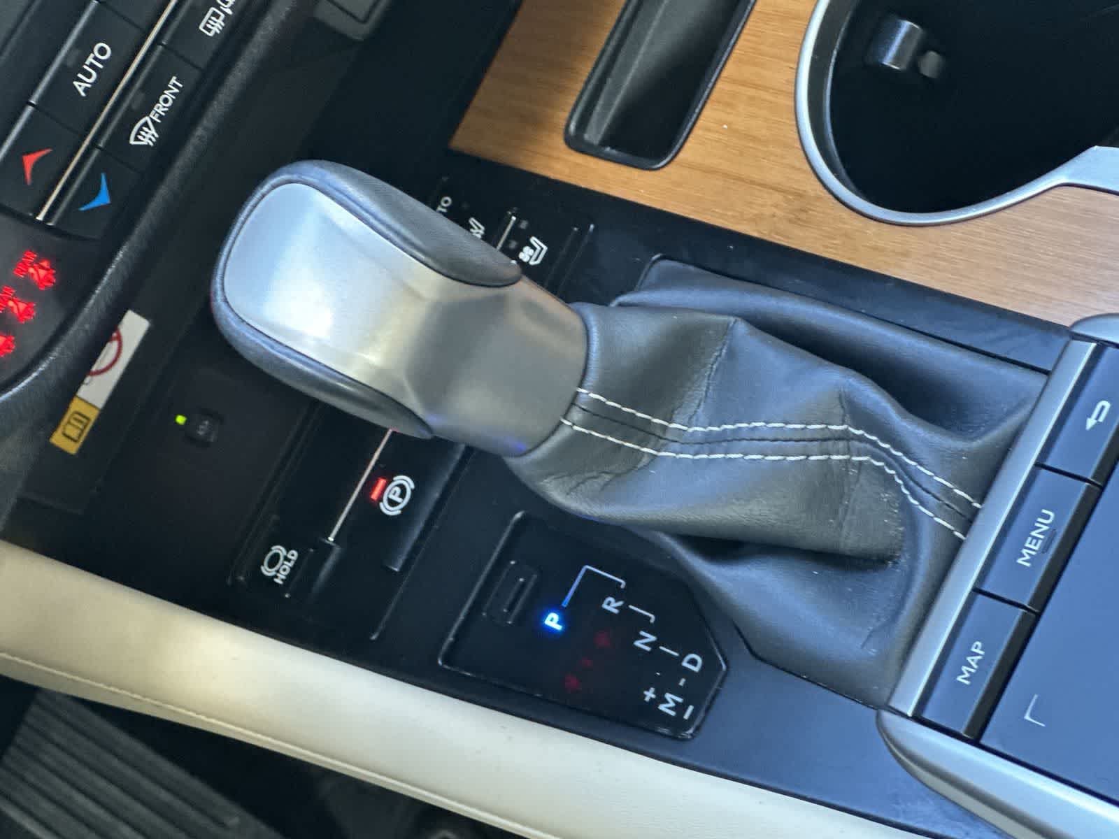 Thumbnail: 2022 Lexus RX - 17