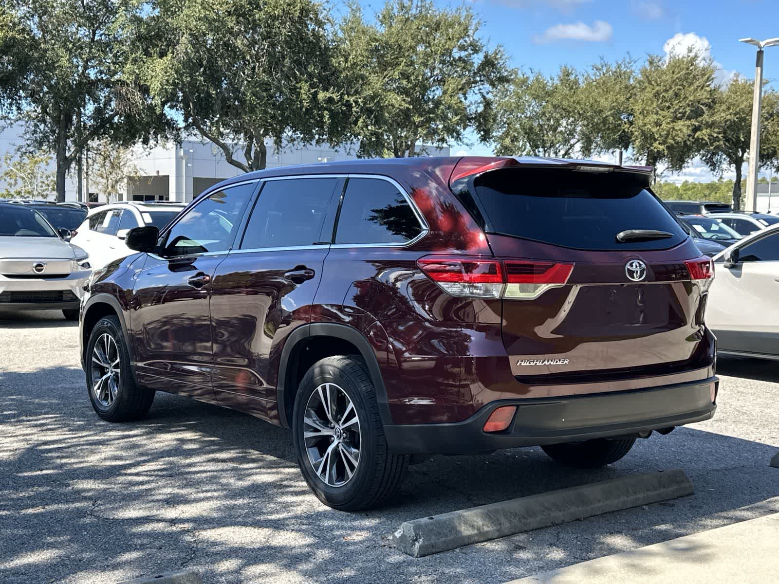 Thumbnail: 2018 Toyota Highlander - 4