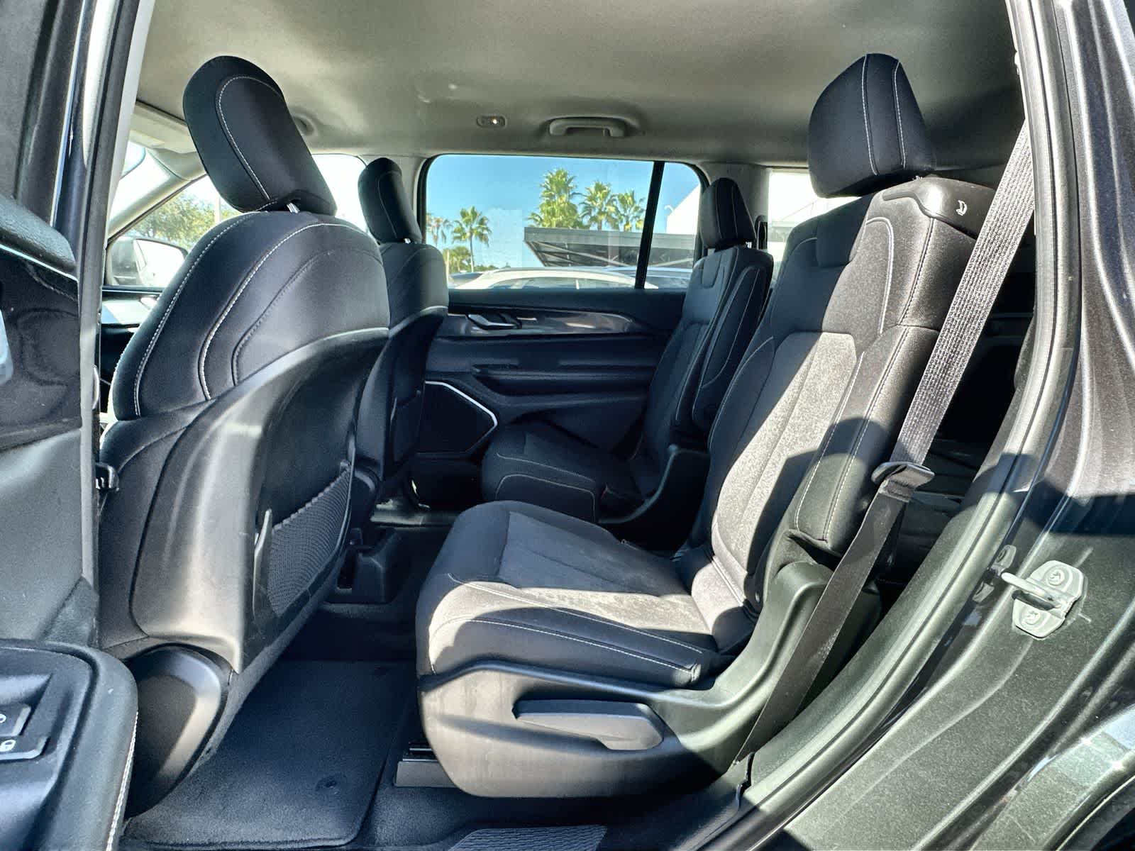 Thumbnail: 2022 Jeep Grand Cherokee L - 13