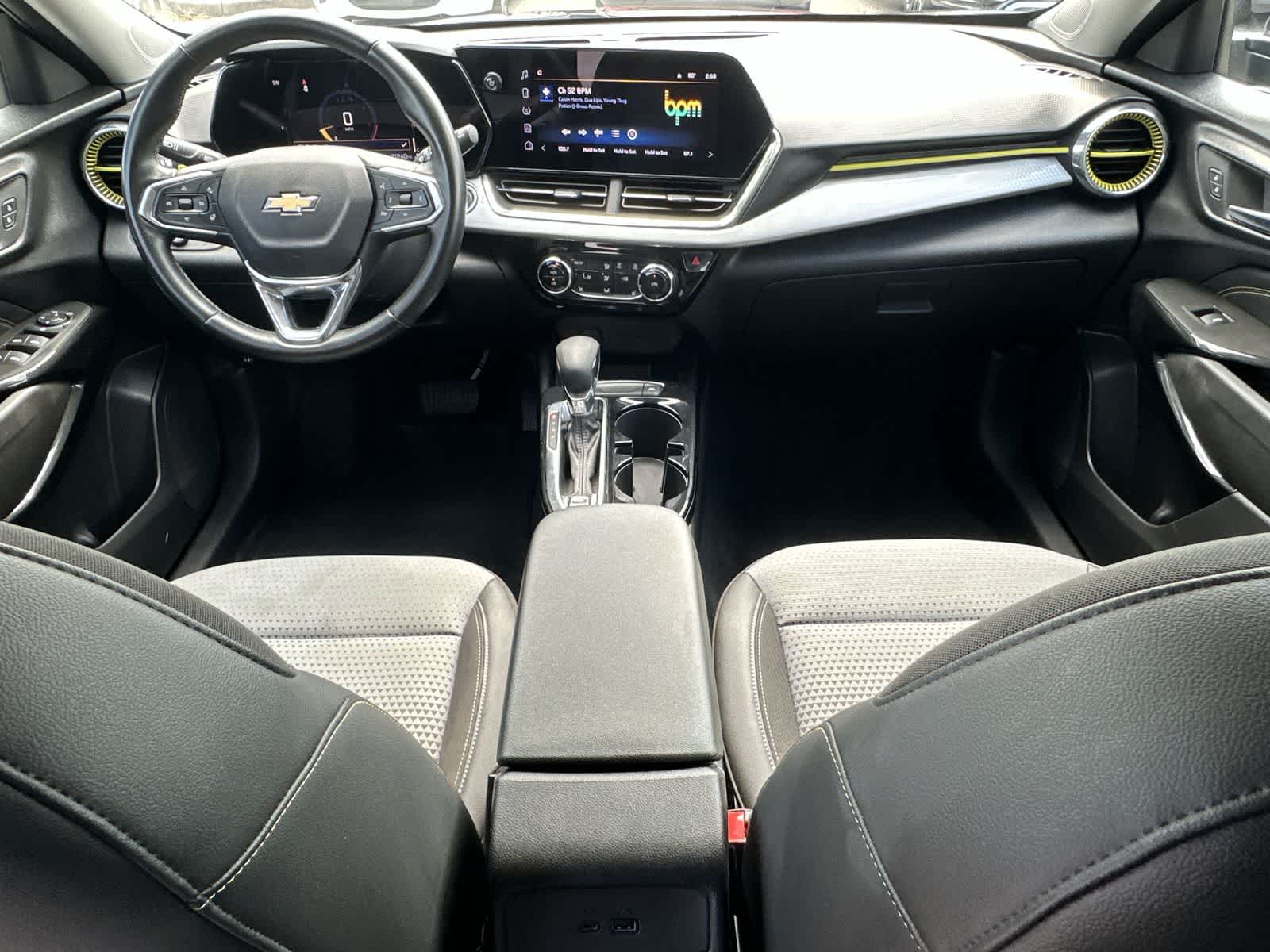 Thumbnail: 2024 Chevrolet Trax - 10
