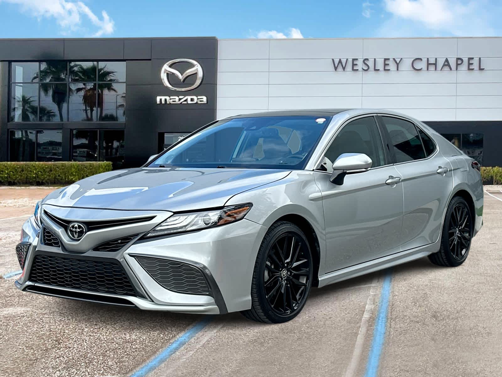 Thumbnail: 2022 Toyota Camry - 1