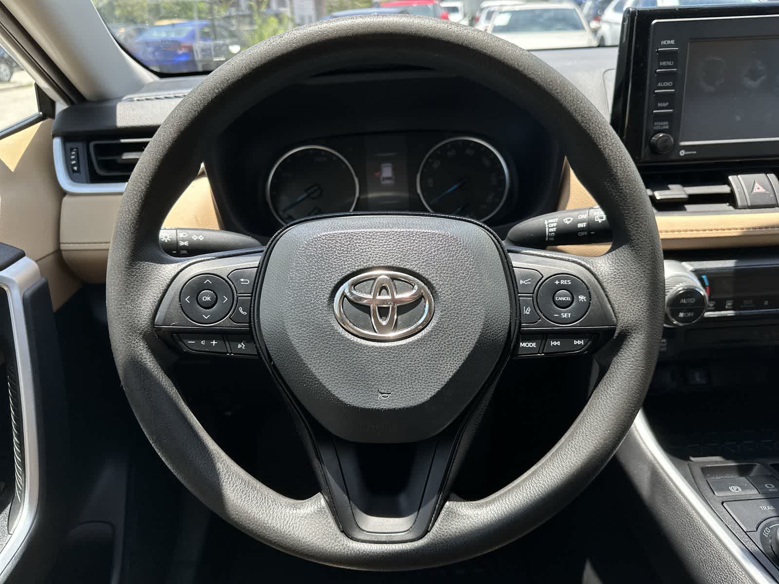 Thumbnail: 2021 Toyota RAV4 - 15