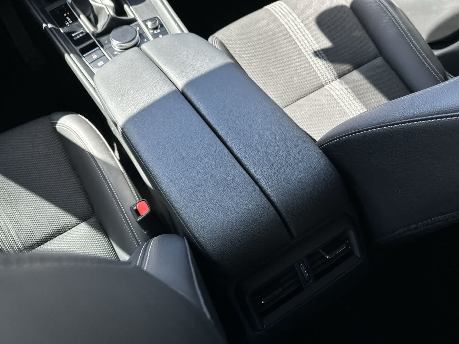 Thumbnail: 2025 Mazda CX-50 - 16