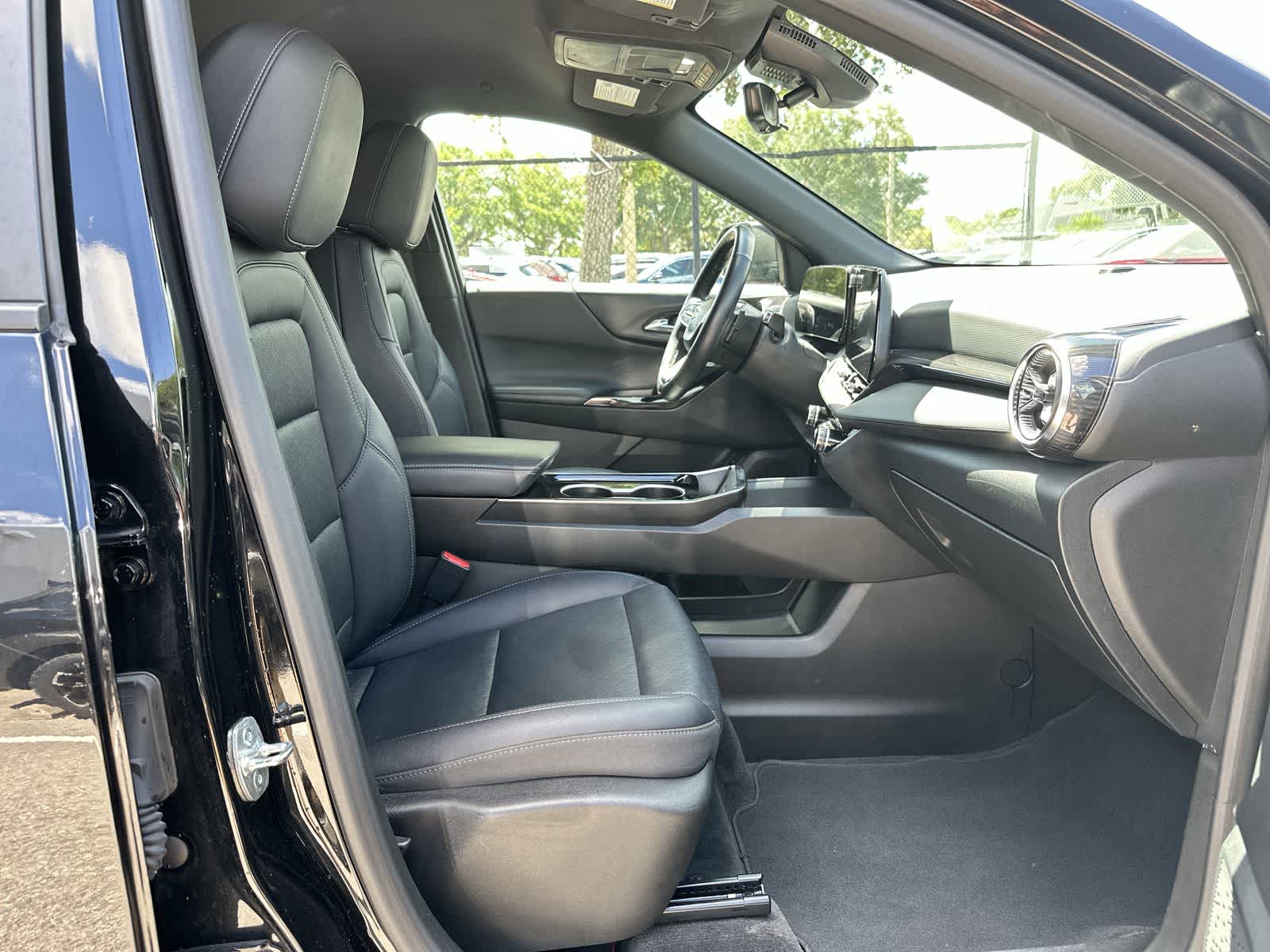 Thumbnail: 2025 Chevrolet Equinox - 9