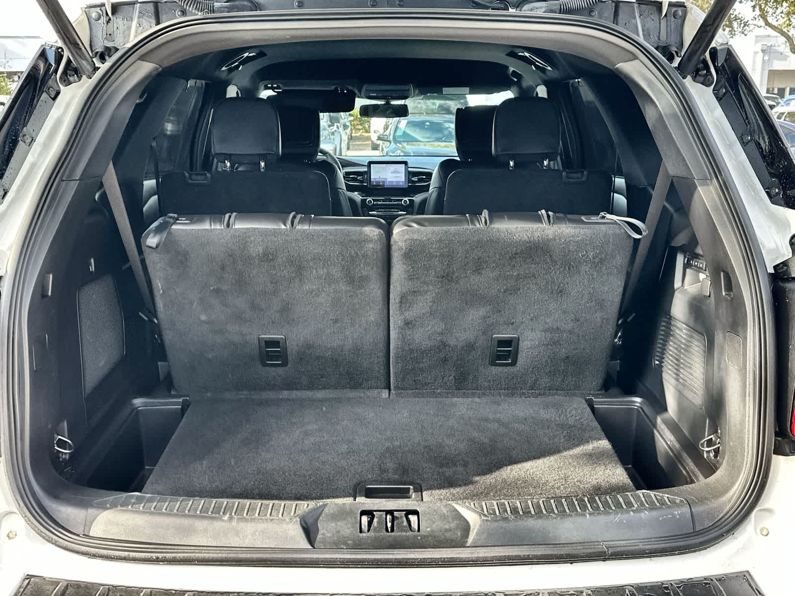 Thumbnail: 2022 Ford Explorer - 17