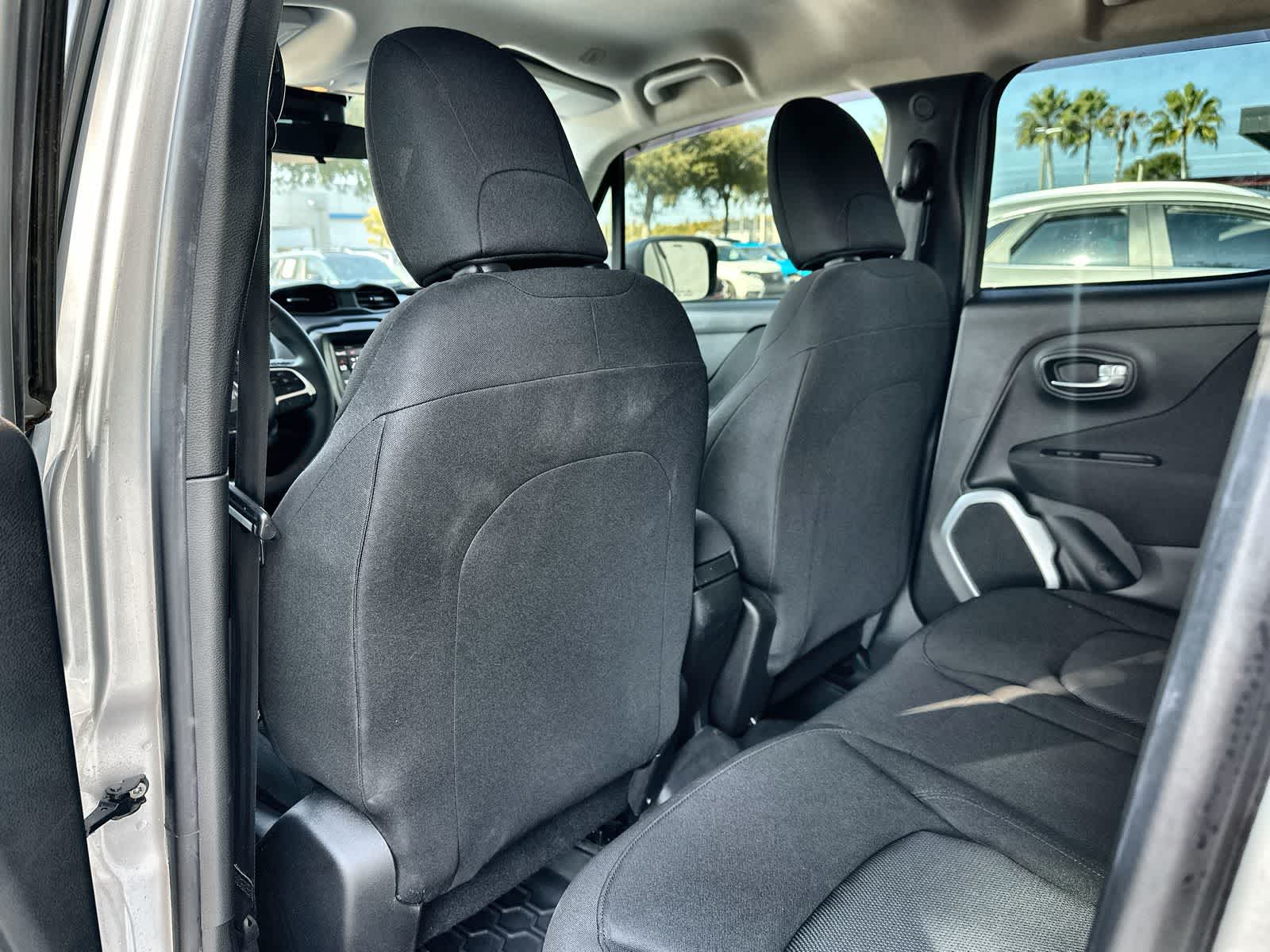 Thumbnail: 2018 Jeep Renegade - 12