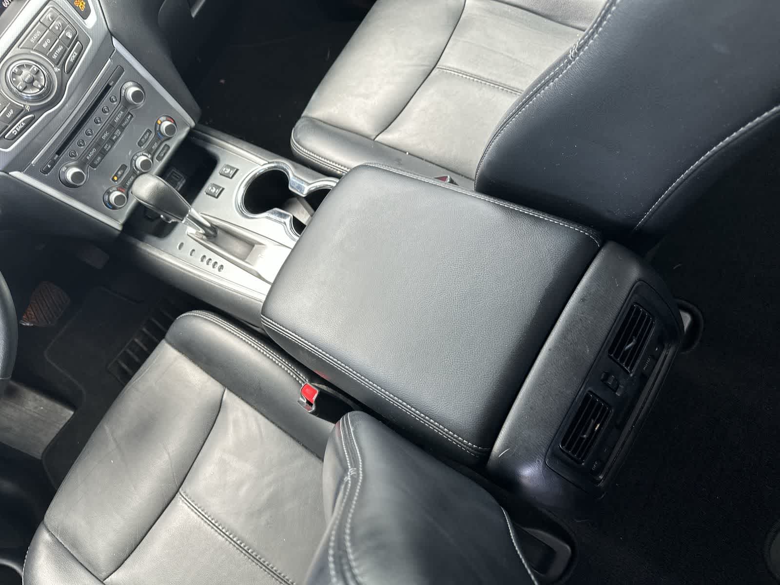2019 Nissan Pathfinder SL 16