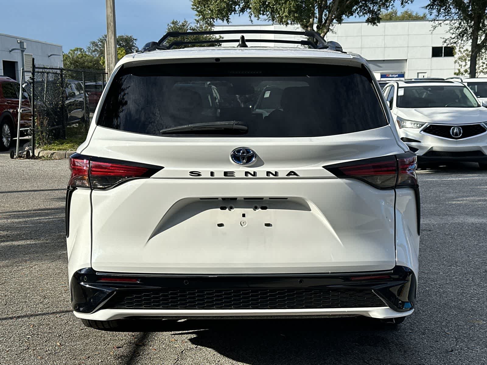 Thumbnail: 2023 Toyota Sienna - 5
