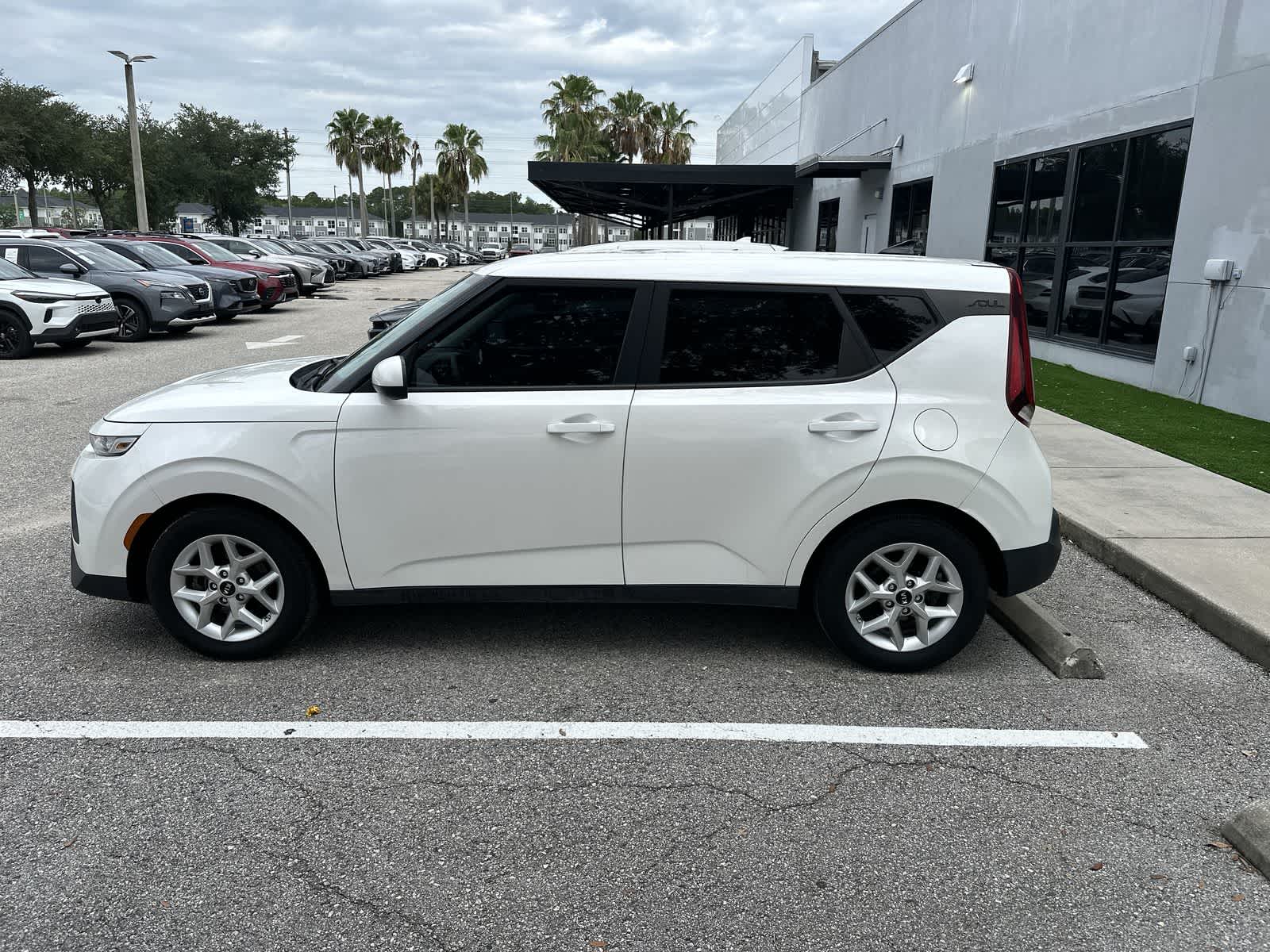 Thumbnail: 2021 Kia Soul - 5