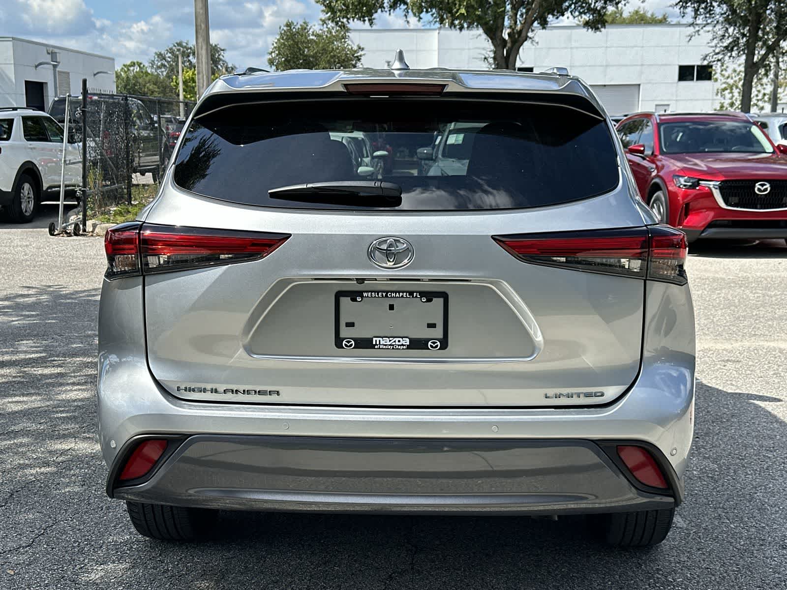 Thumbnail: 2023 Toyota Highlander - 5