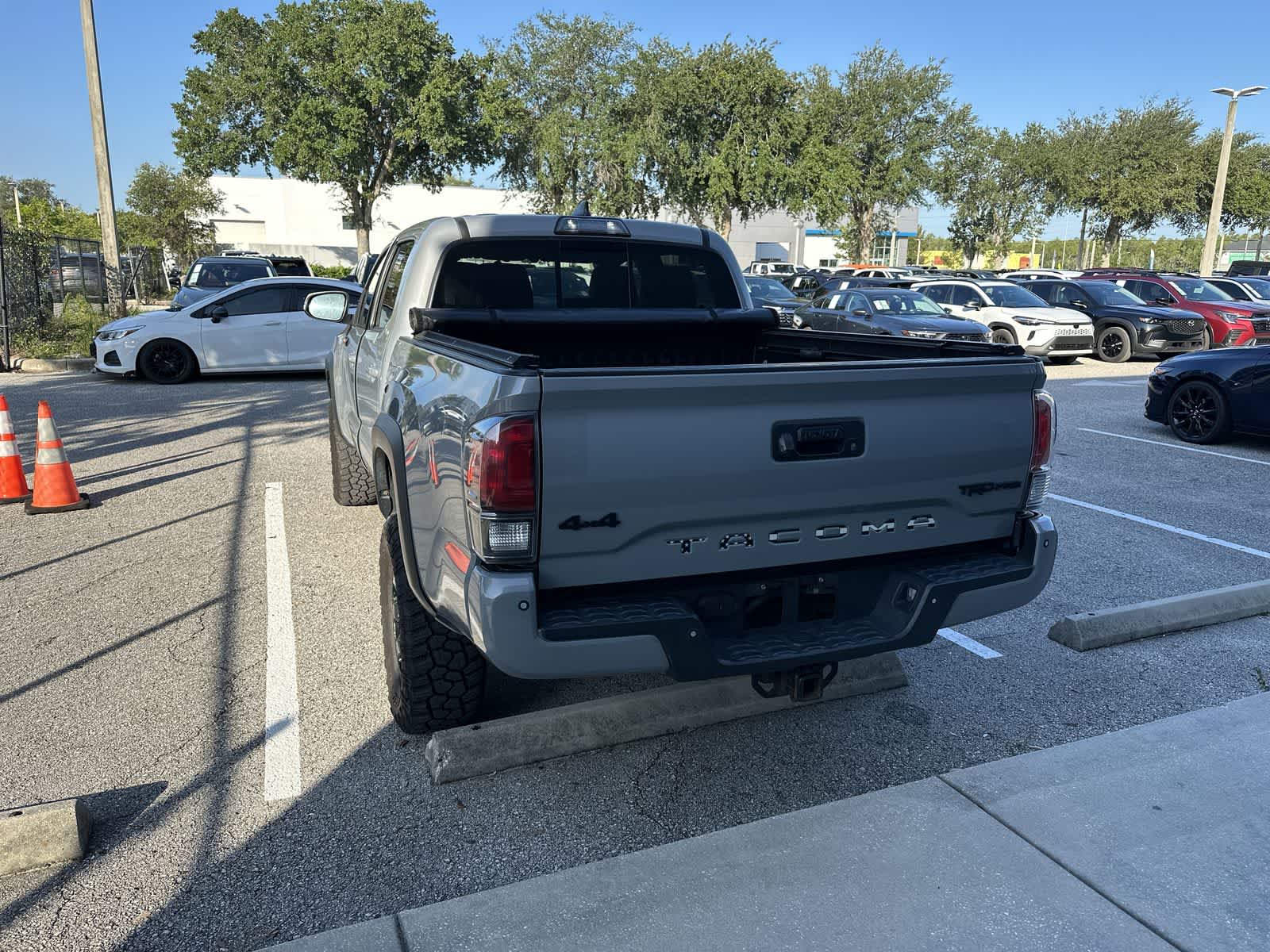 Thumbnail: 2017 Toyota Tacoma - 6