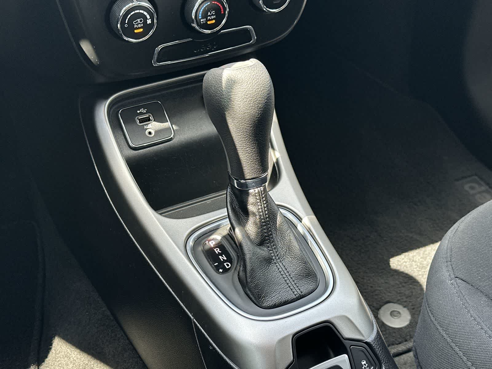 Thumbnail: 2018 Jeep Compass - 17