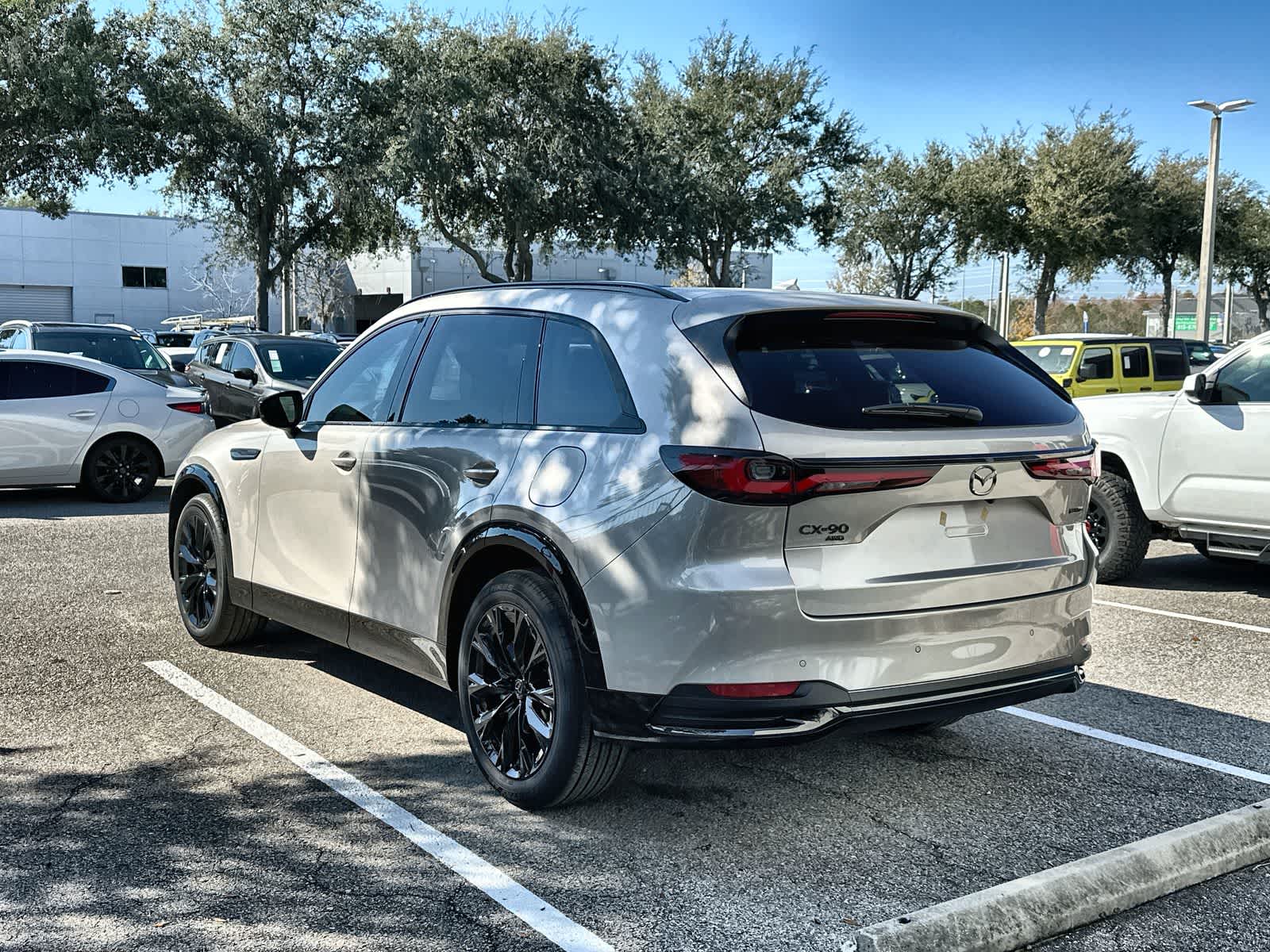 Thumbnail: 2026 Mazda CX-90 - 4