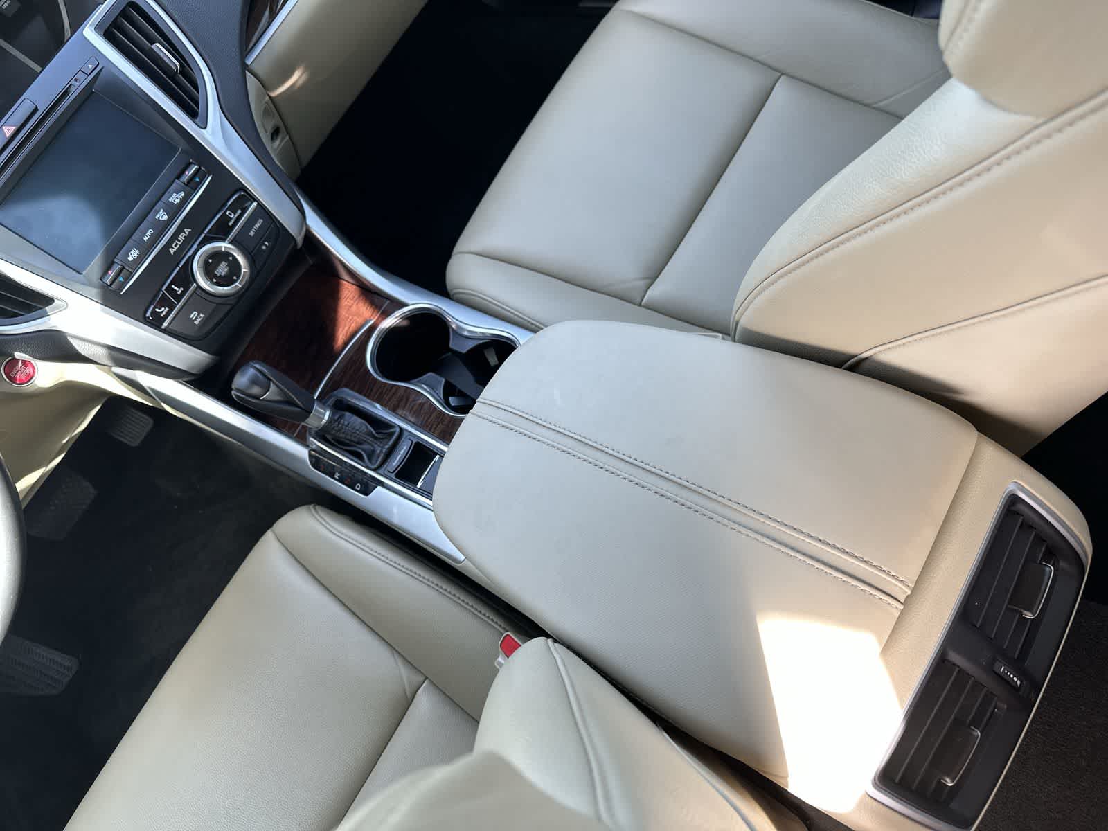 Thumbnail: 2018 Acura TLX - 16