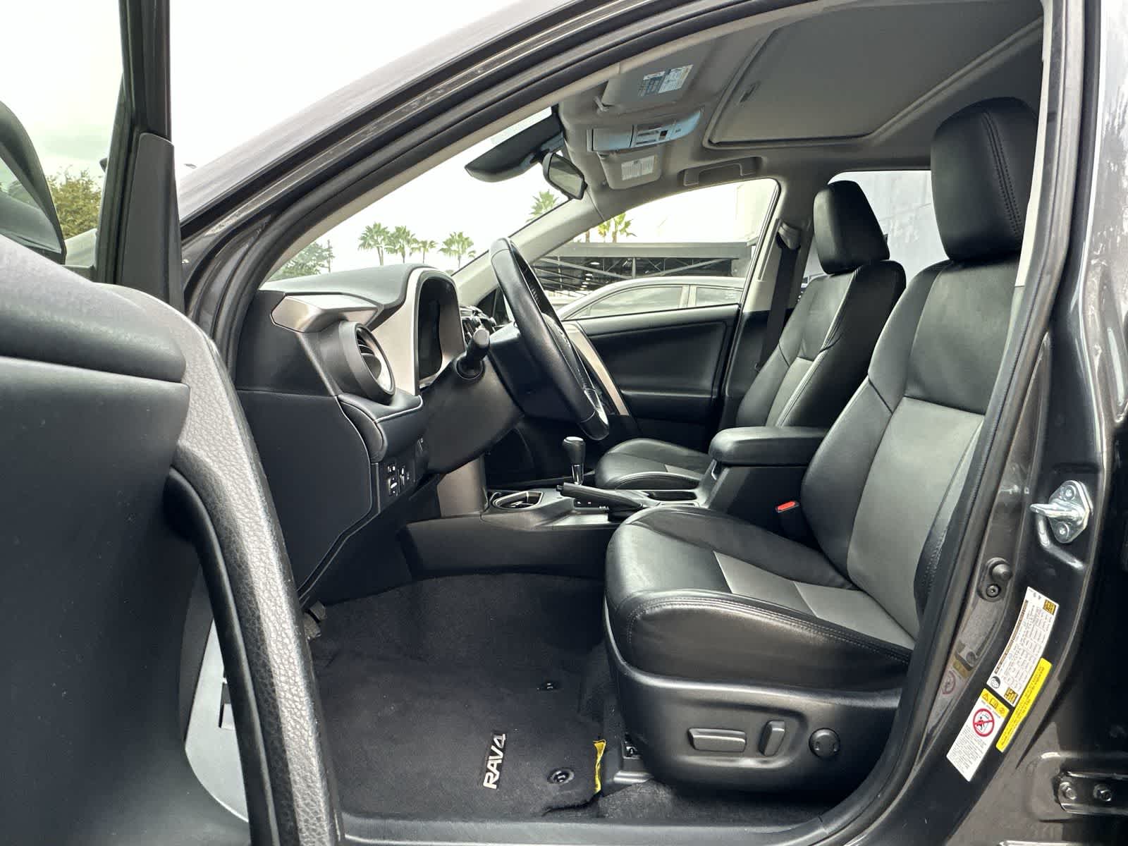 Thumbnail: 2018 Toyota RAV4 - 2