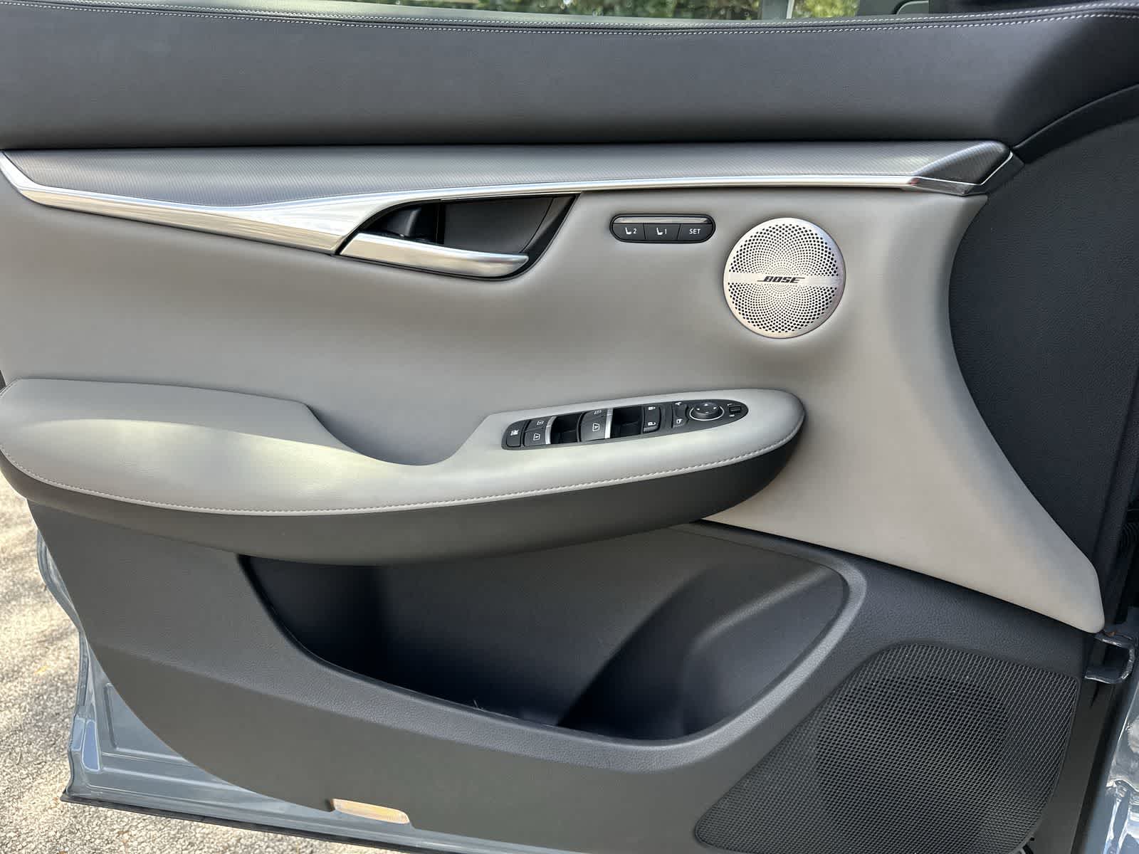 Thumbnail: 2023 INFINITI QX50 - 26
