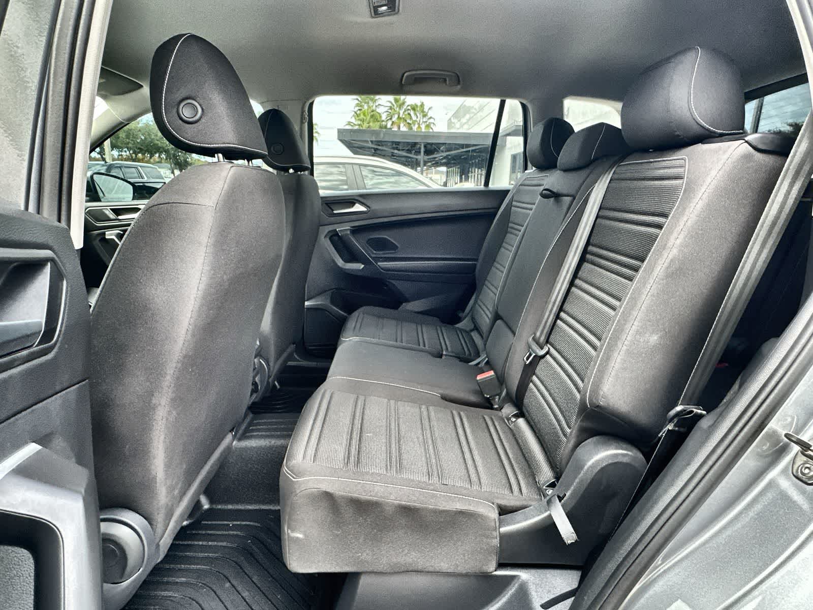 Thumbnail: 2024 Volkswagen Tiguan - 13