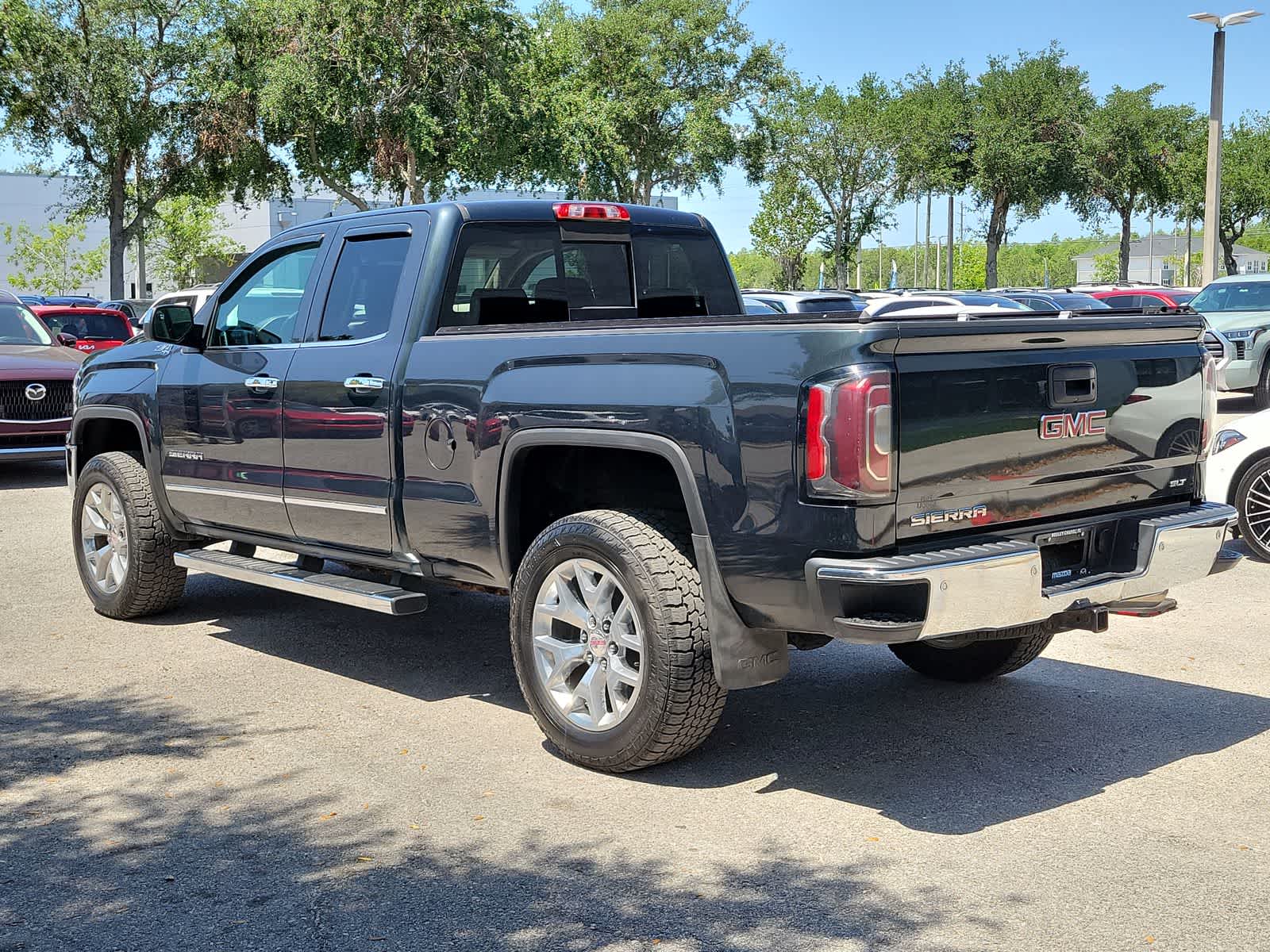 Thumbnail: 2018 GMC Sierra 1500 - 3