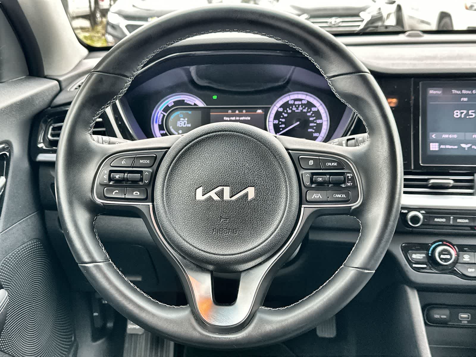 Thumbnail: 2022 Kia Niro - 15