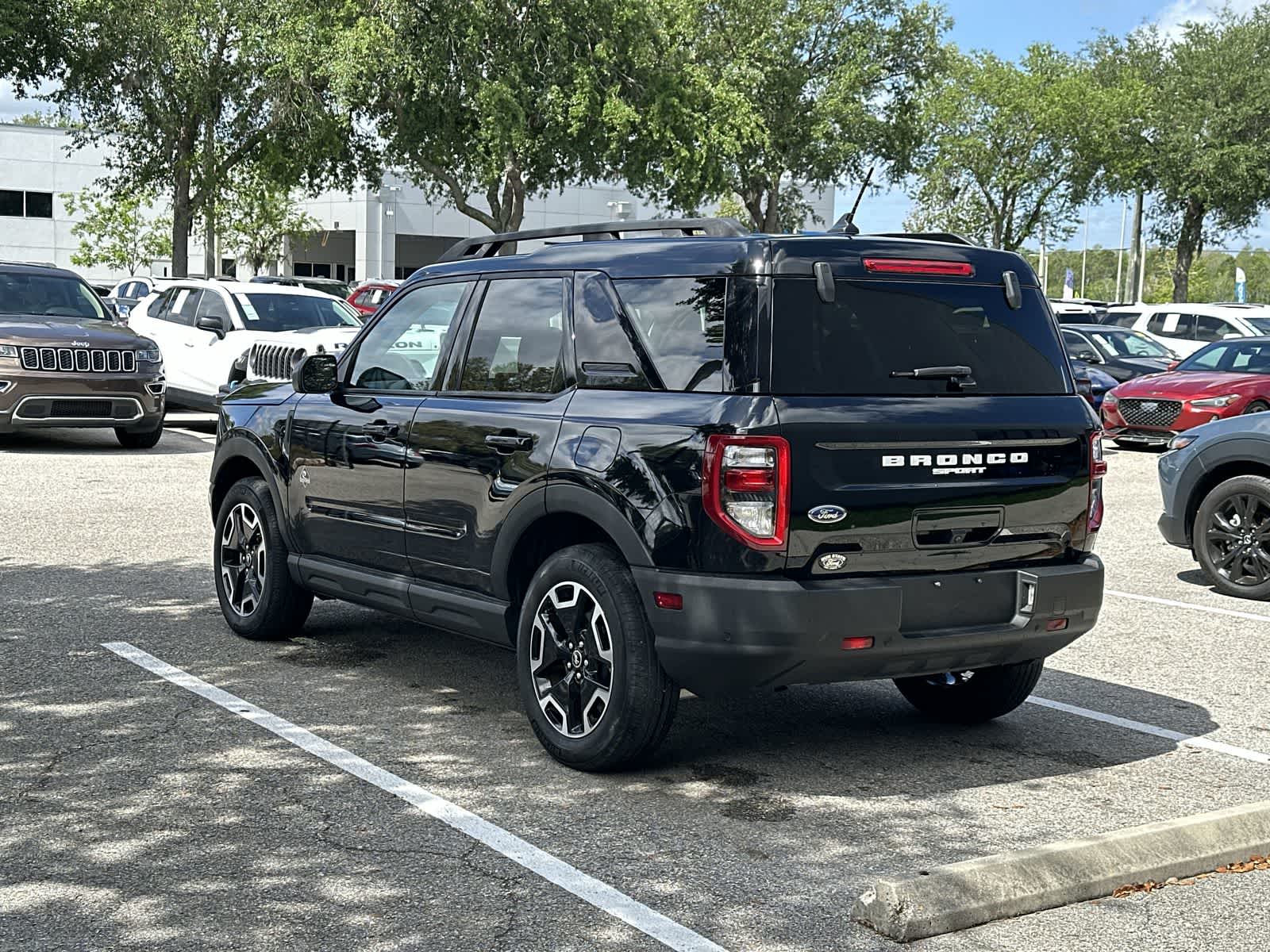 Thumbnail: 2023 Ford Bronco Sport - 4