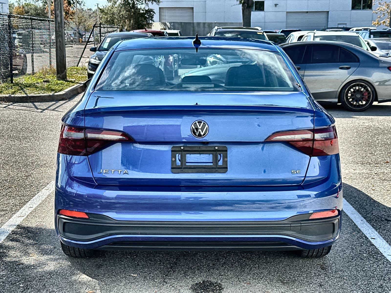 Thumbnail: 2024 Volkswagen Jetta - 5