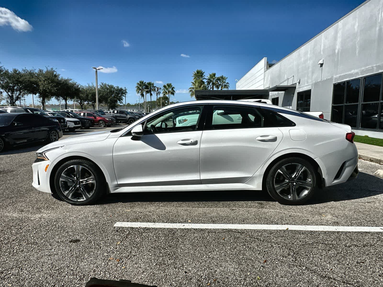 Thumbnail: 2022 Kia K5 - 3