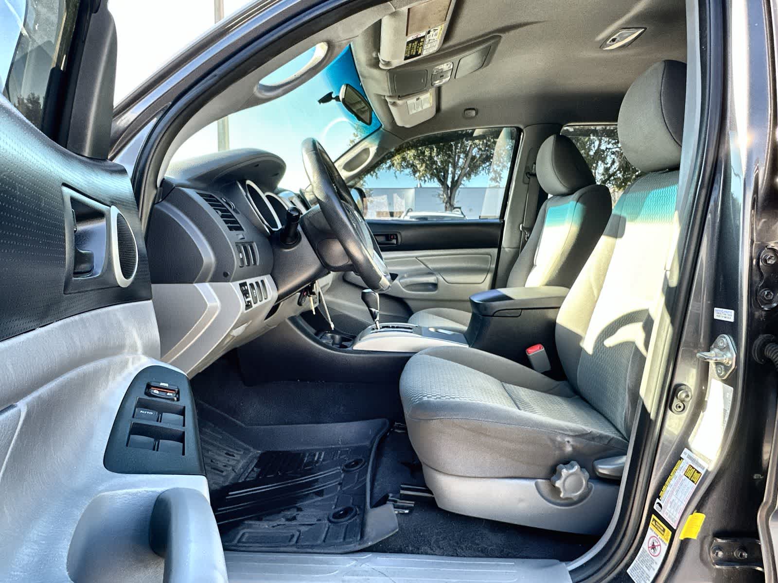 Thumbnail: 2015 Toyota Tacoma - 2