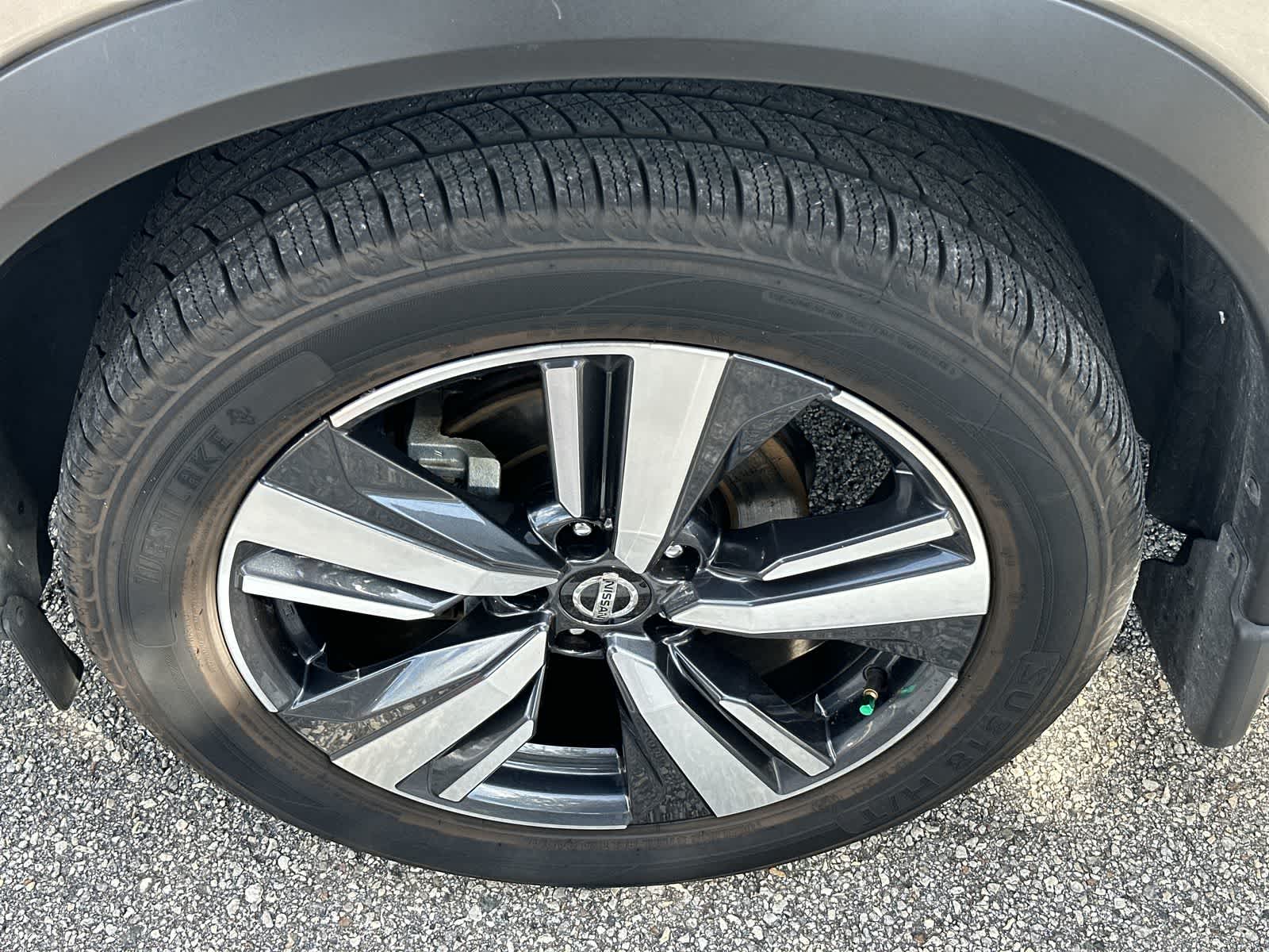 Thumbnail: 2021 Nissan Rogue - 13
