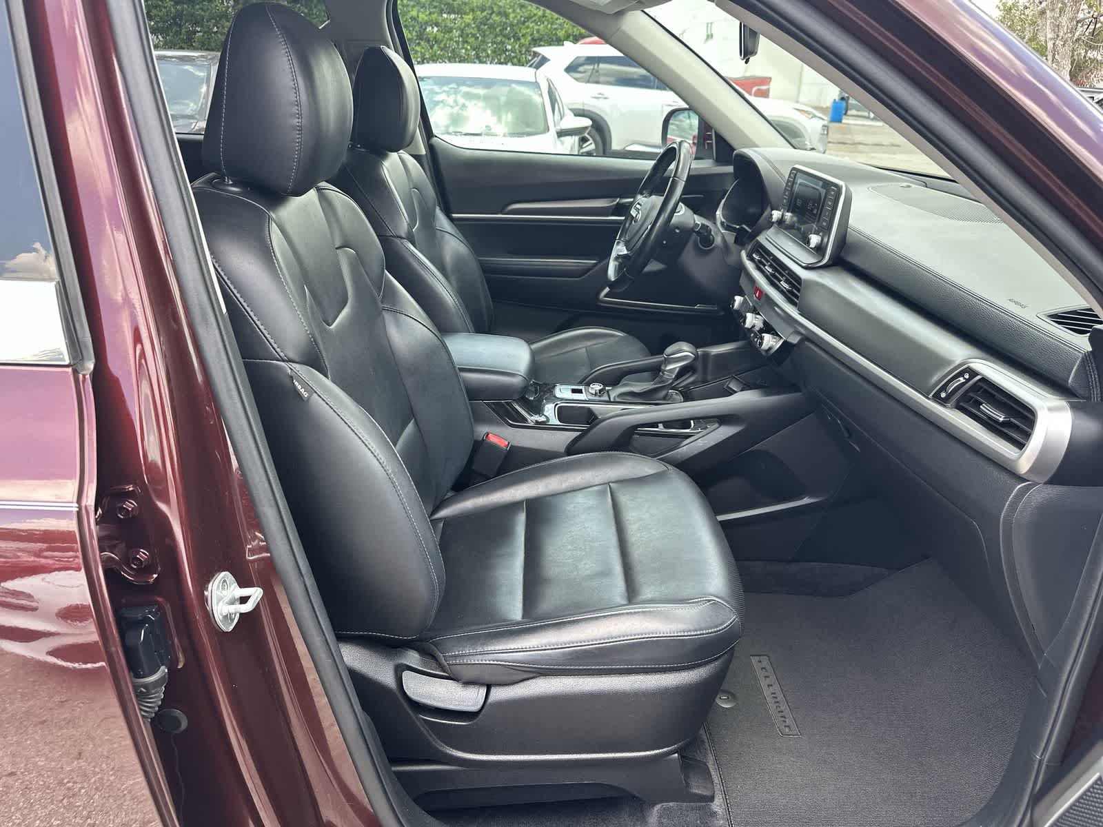 2020 Kia Telluride LX 14